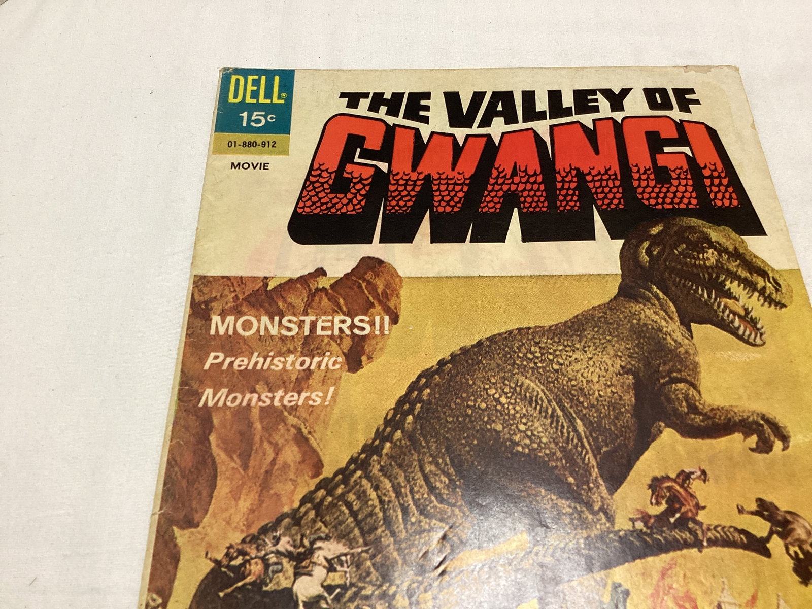 The Valley of Gwangi 1 Dell Comic Book - 2