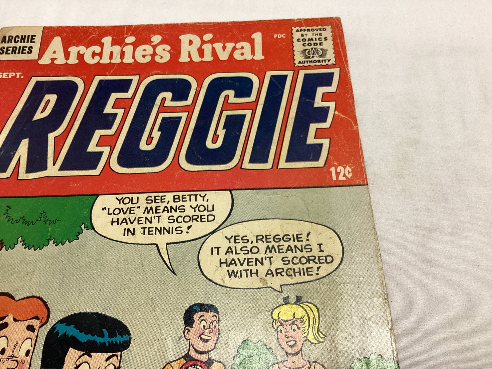 Archie's Rival Reggie 15 Comic Book - 3