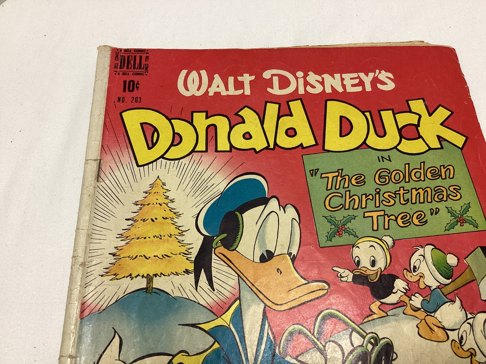 Dell Four Color 203 Walt Disney's Donald Duck Comic Book - 2