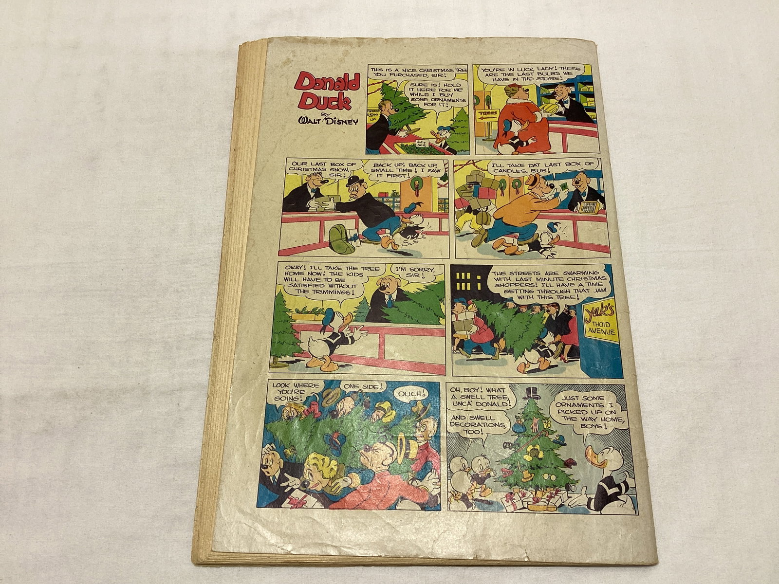 Dell Four Color 203 Walt Disney's Donald Duck Comic Book - 8