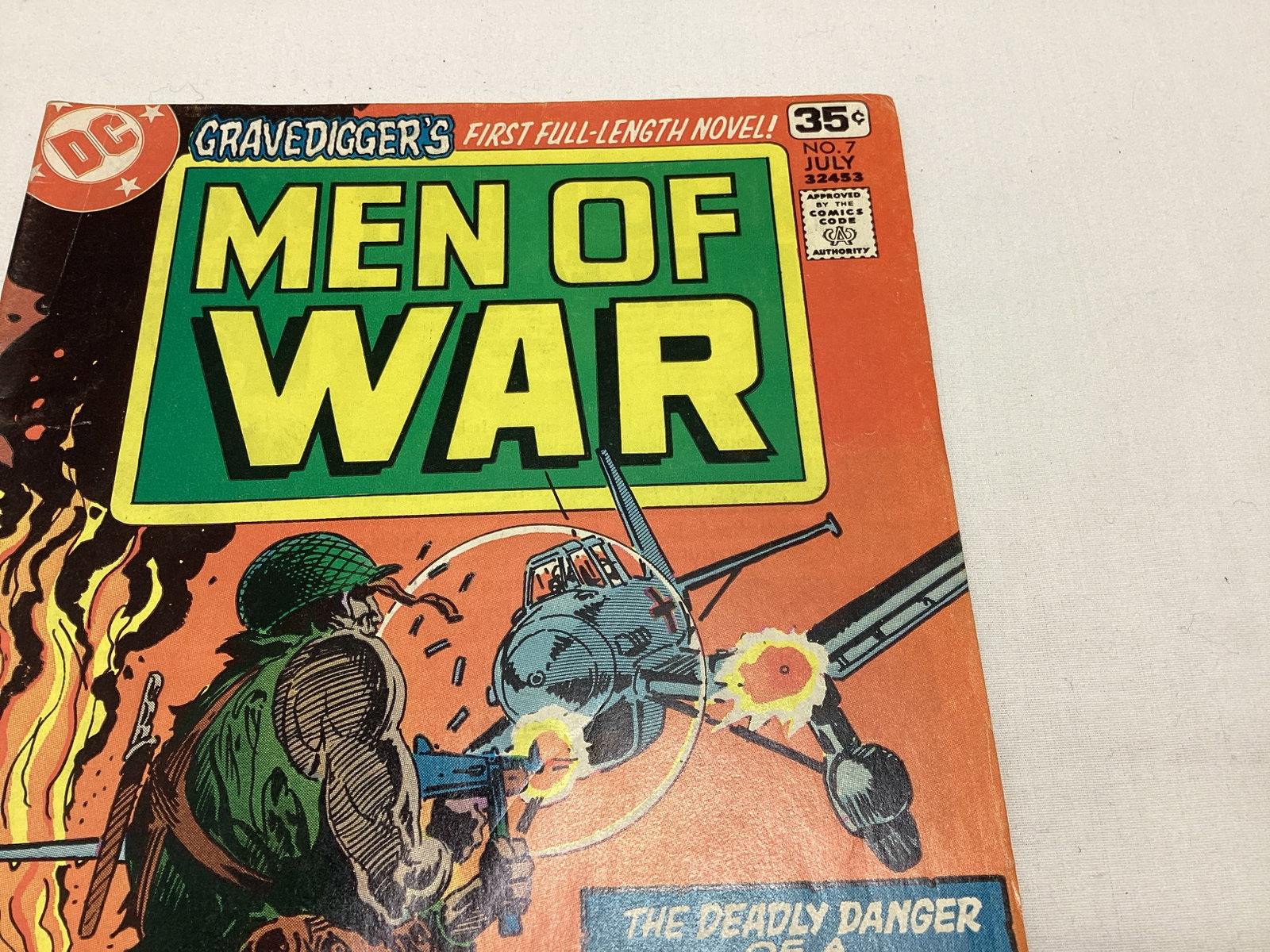Men of War 7 DC Comic Book - 3