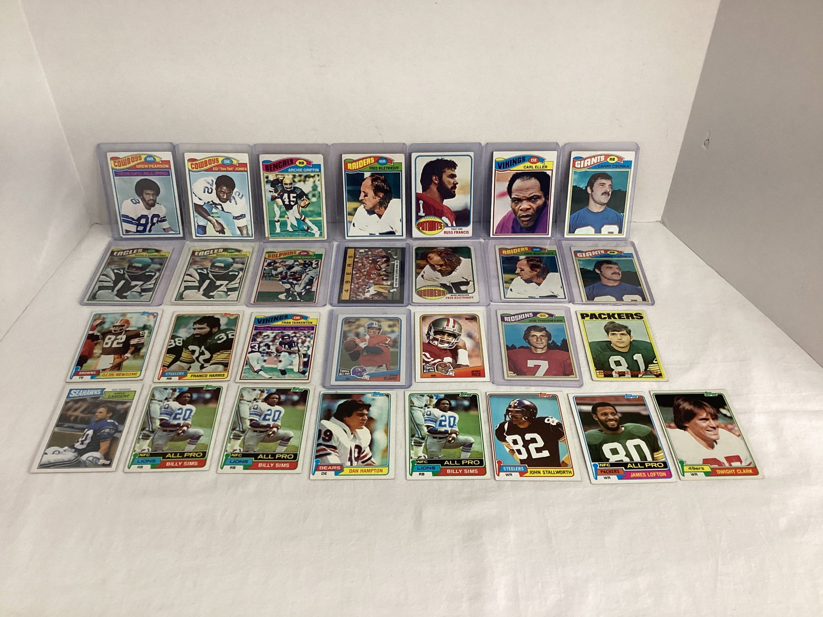 Topps NFL Football Cards: .