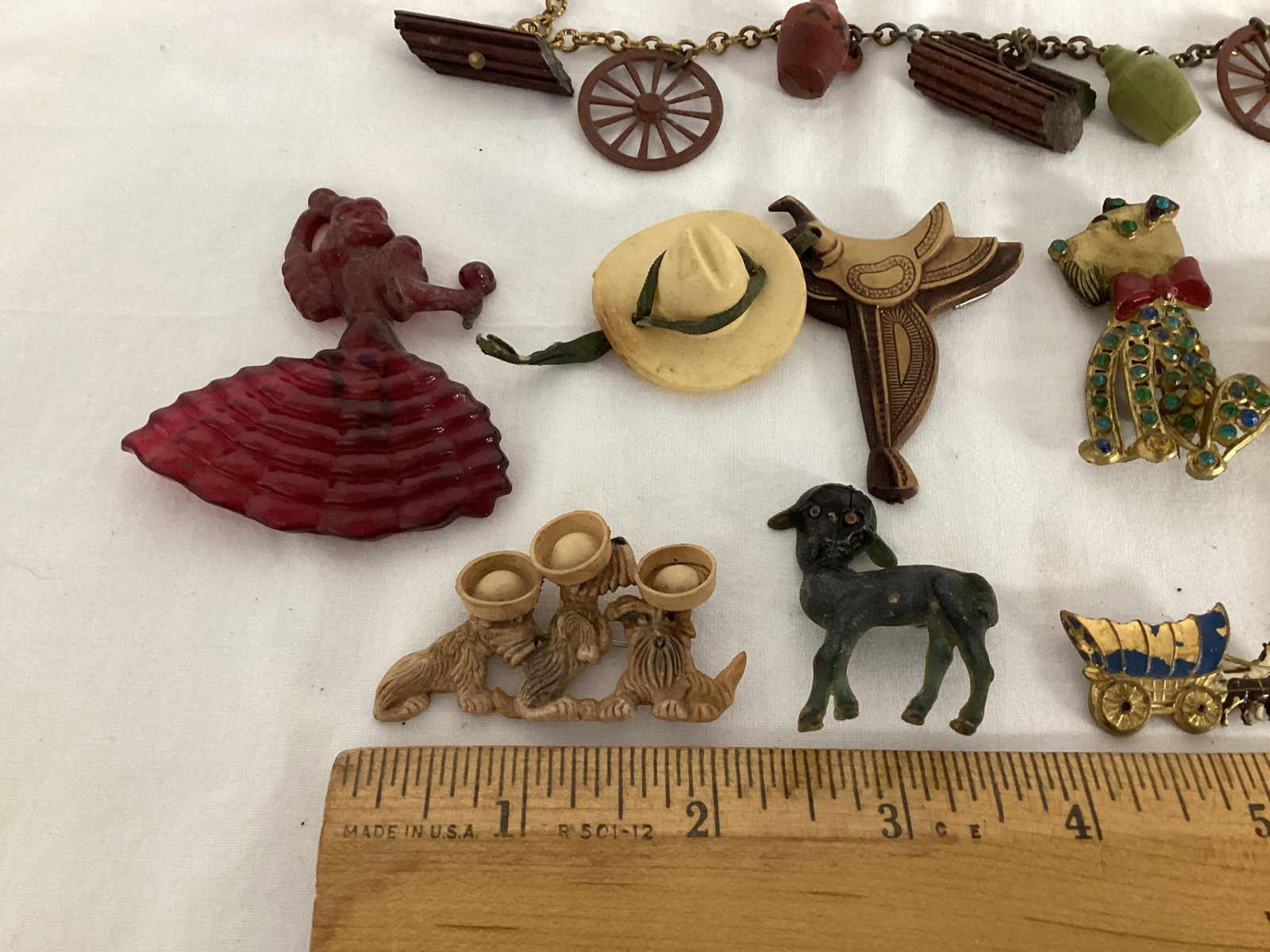 Vintage Plastic Pins and Necklace - 2