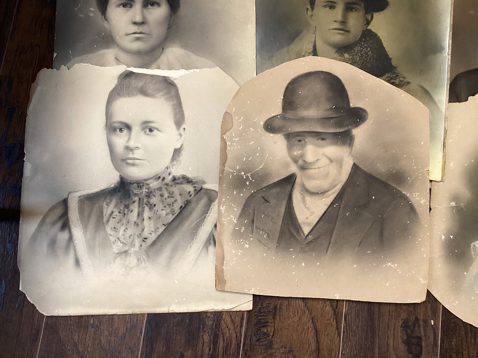 Large Antique Portraits - 3