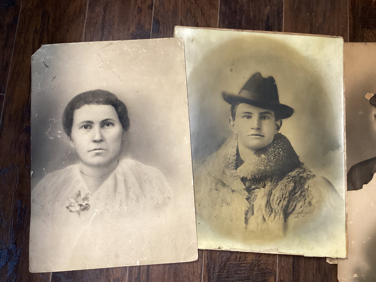 Large Antique Portraits - 4