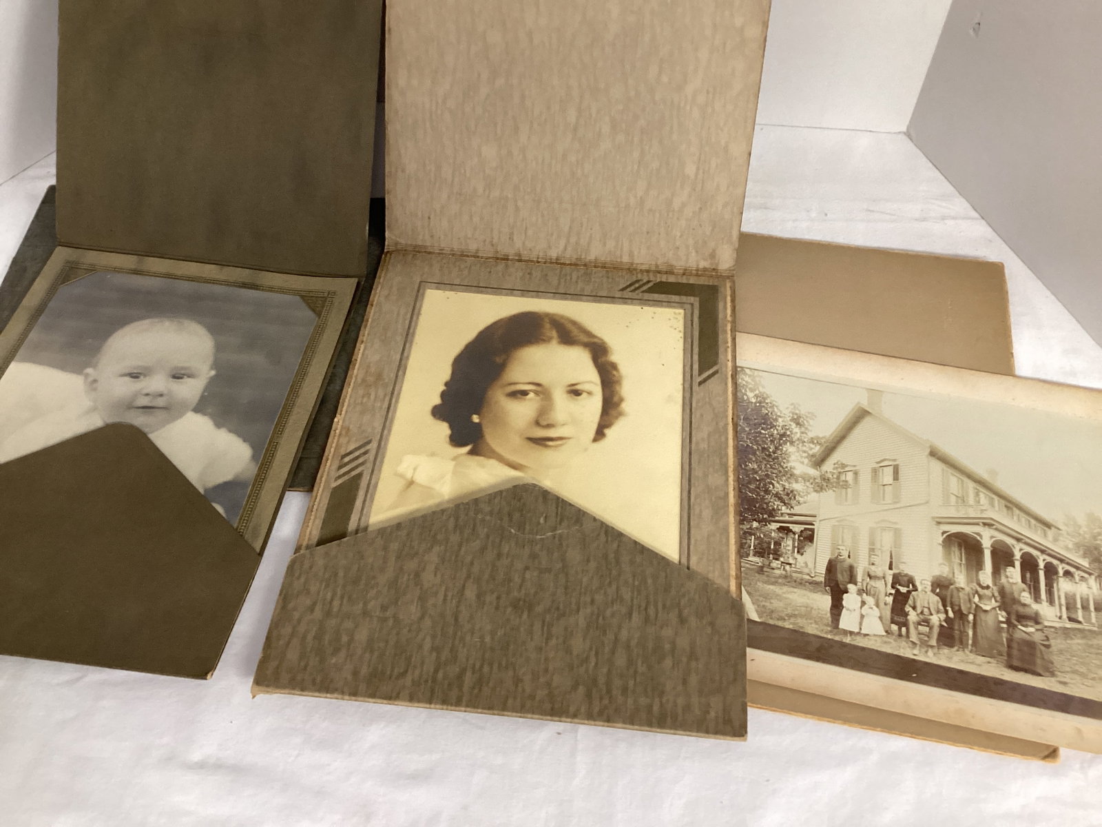 Antique and Vintage Photos - 10