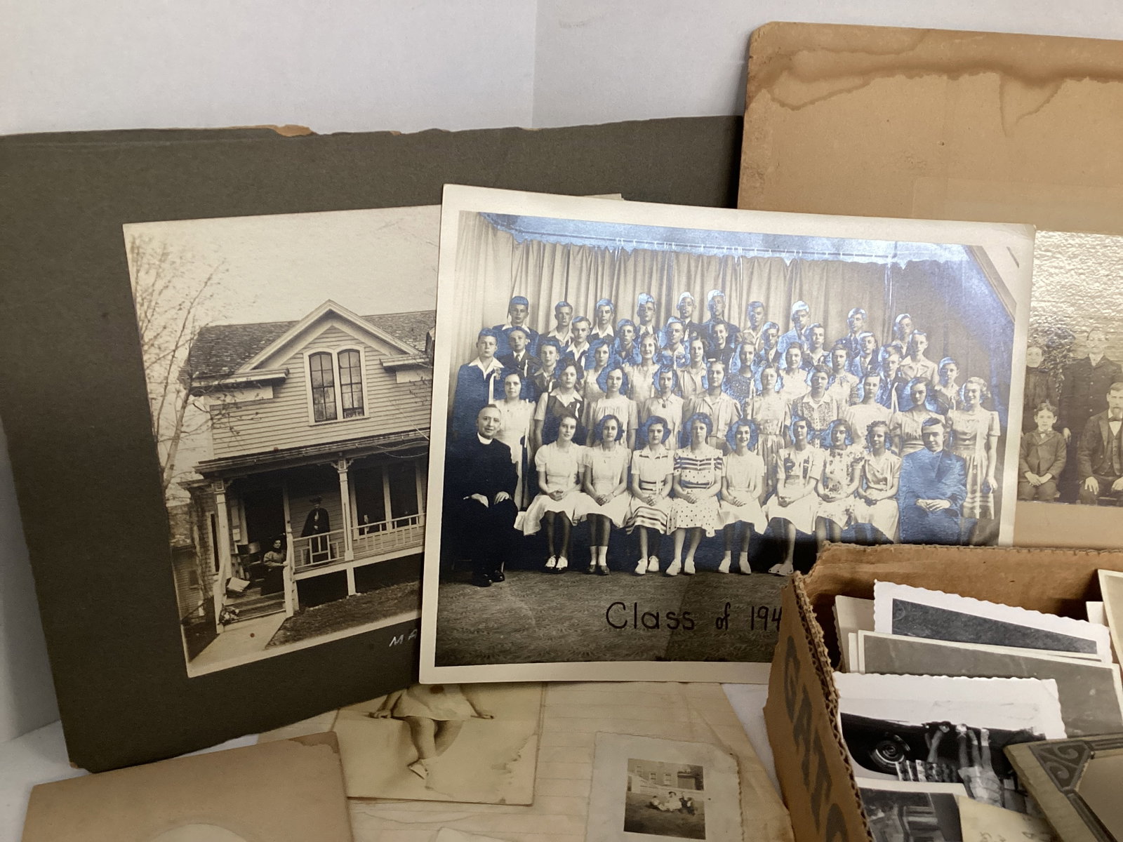 Collection of Antique and Vintage Photos - 2