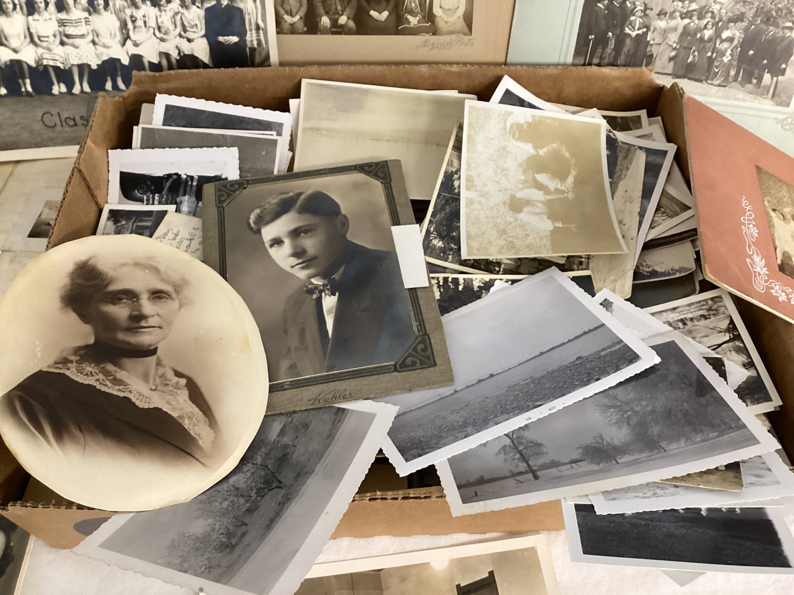 Collection of Antique and Vintage Photos - 4