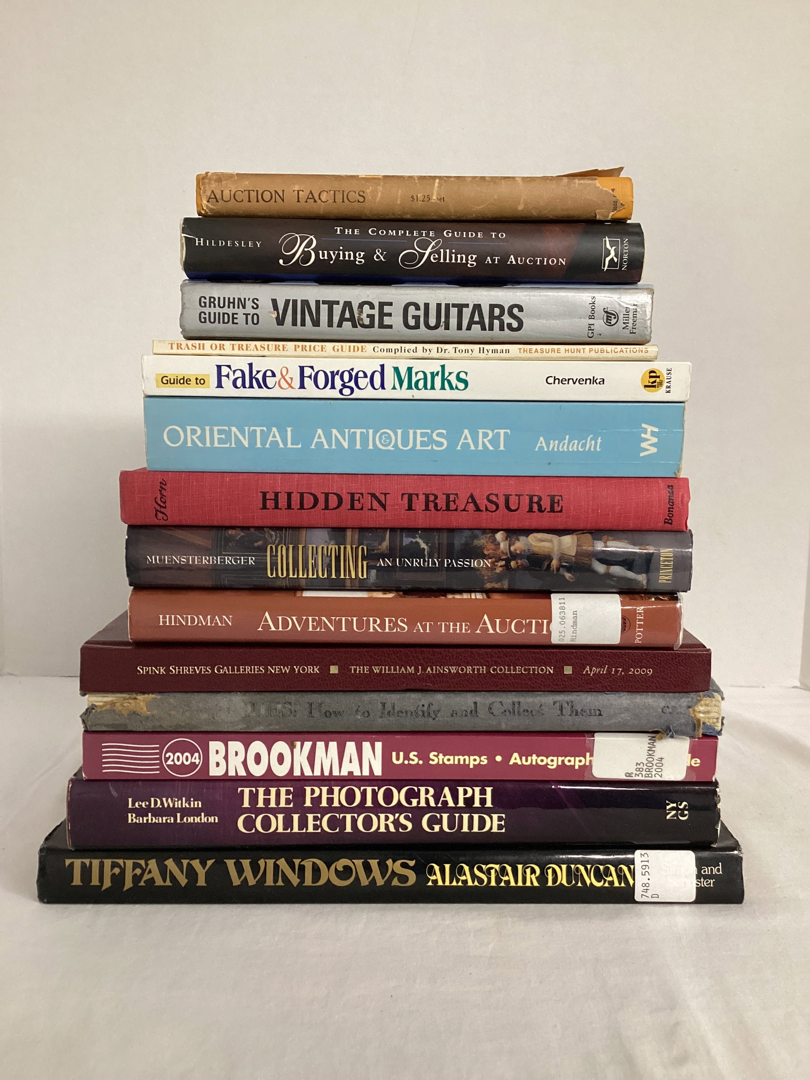 Collecting, Auction, Antiques, and Reference Books: see all photos for titles