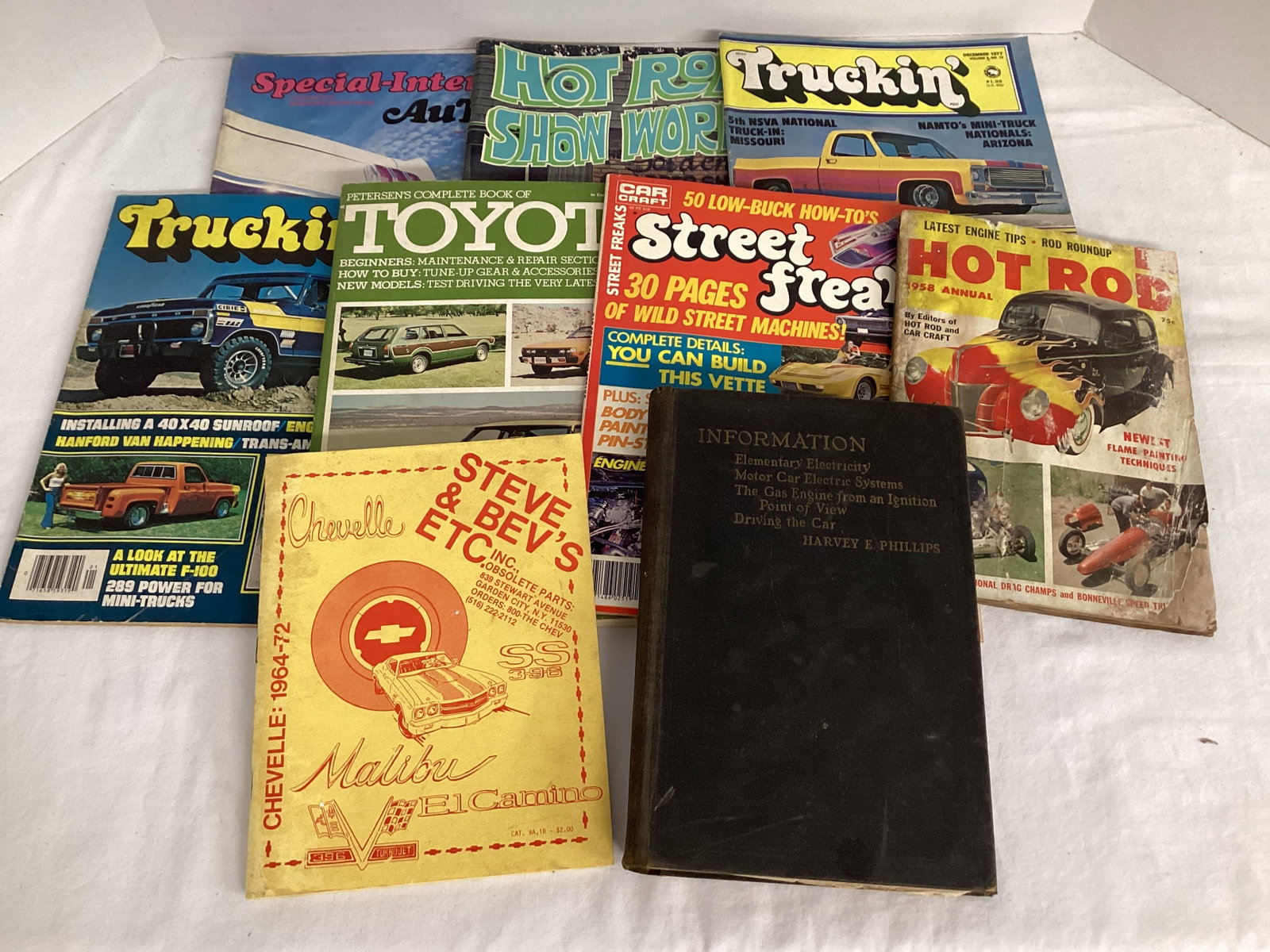 Automotive Book and Magazines: see all photos for titles