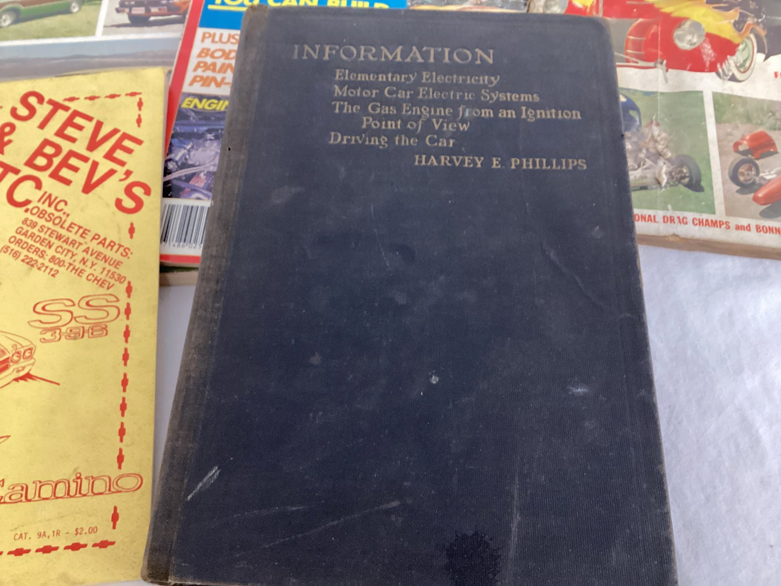 Automotive Book and Magazines - 2