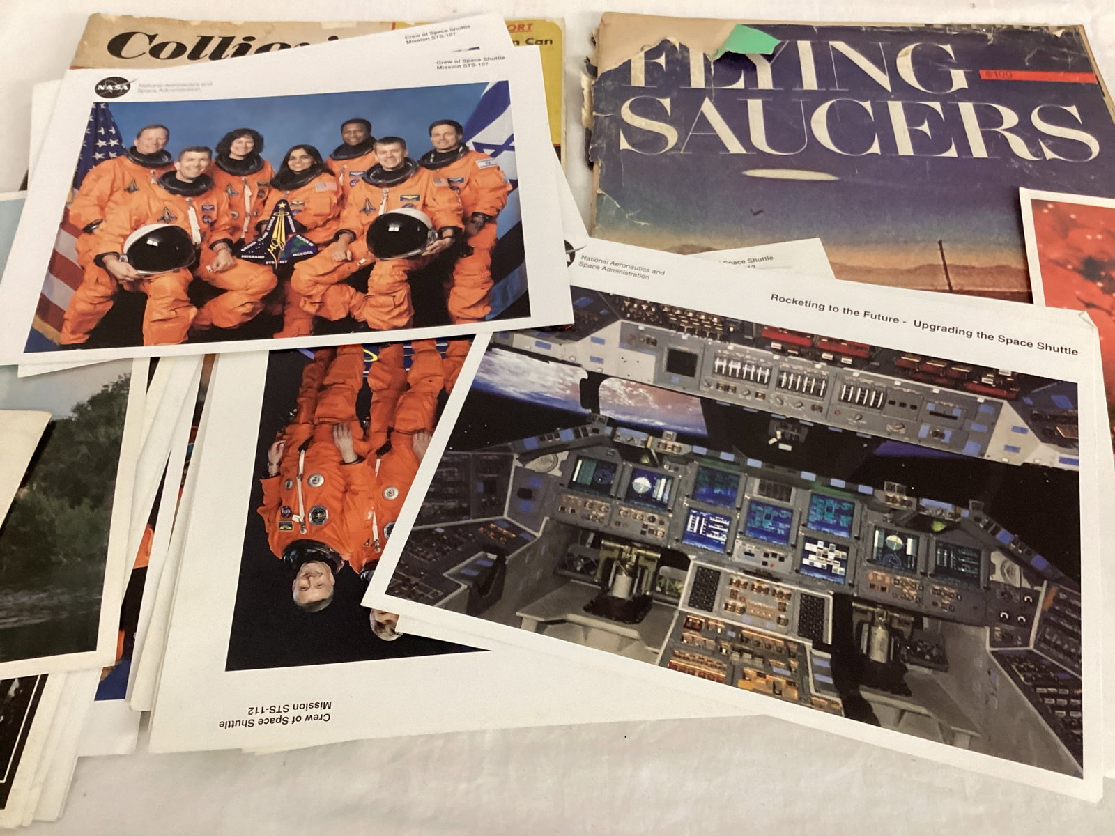 NASA, Moon Landing, and Space Photos and Magazines - 5