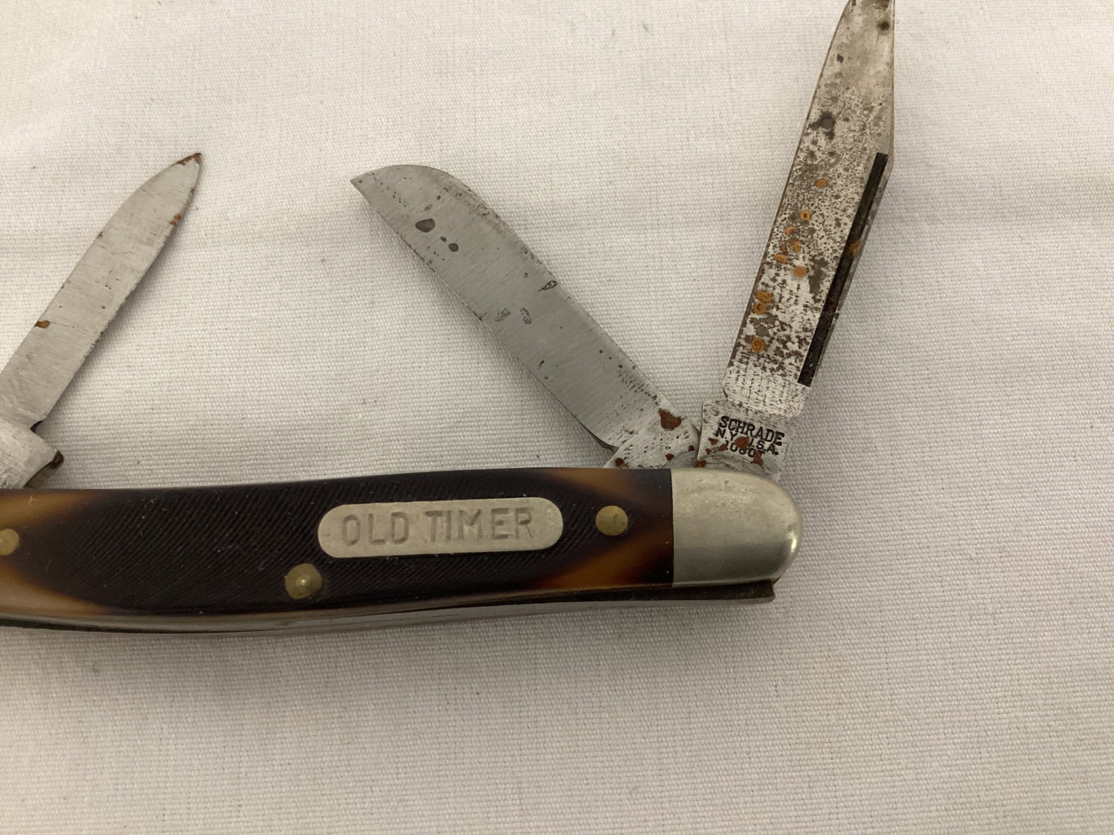 Schrade Old Timer Three Blade Pocket Knife - 2