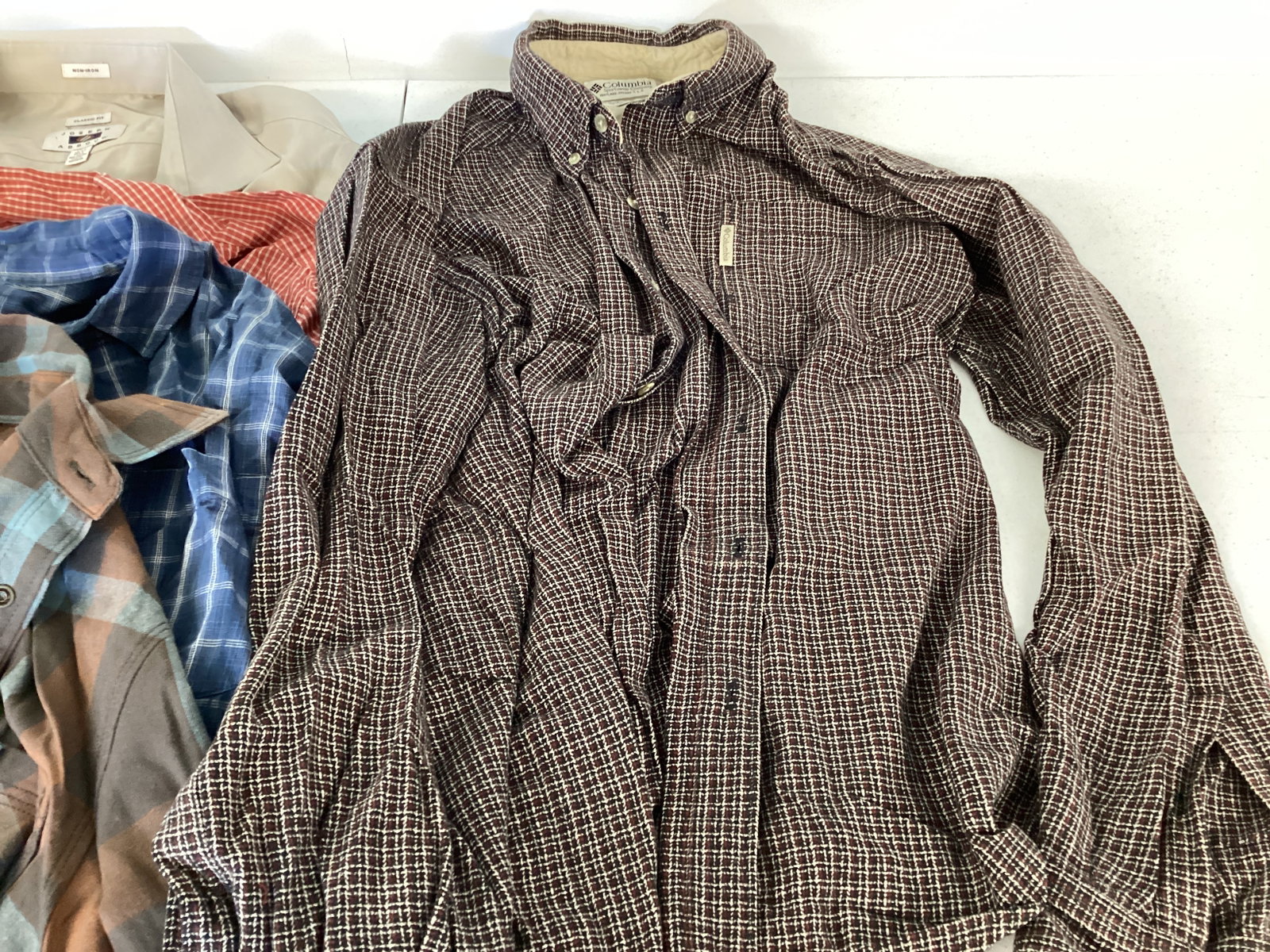 Men's Long Sleeve Shirts - Columbia, Woolrich, Eddie Bauer, Banana Republic, and More - 4