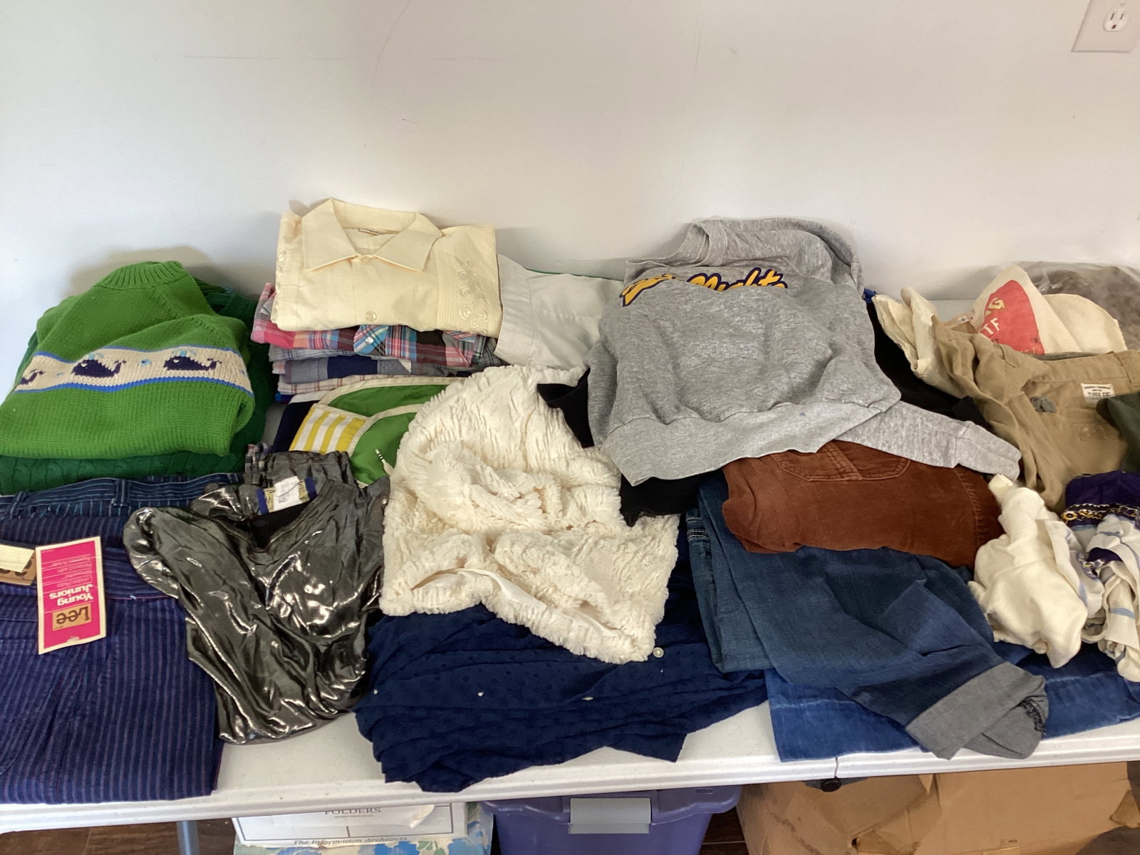 Women's and Men's Clothing: a few youth pieces