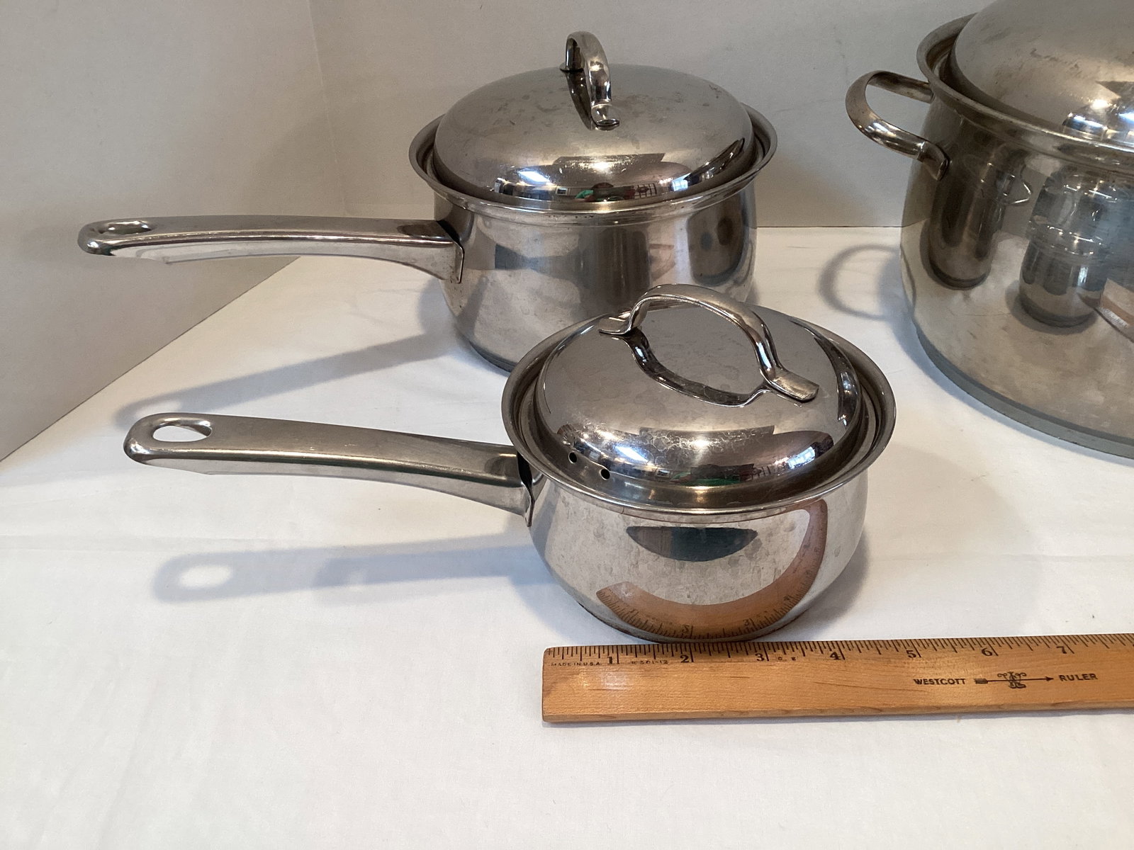 Three Belgique Pots with Lids - 2