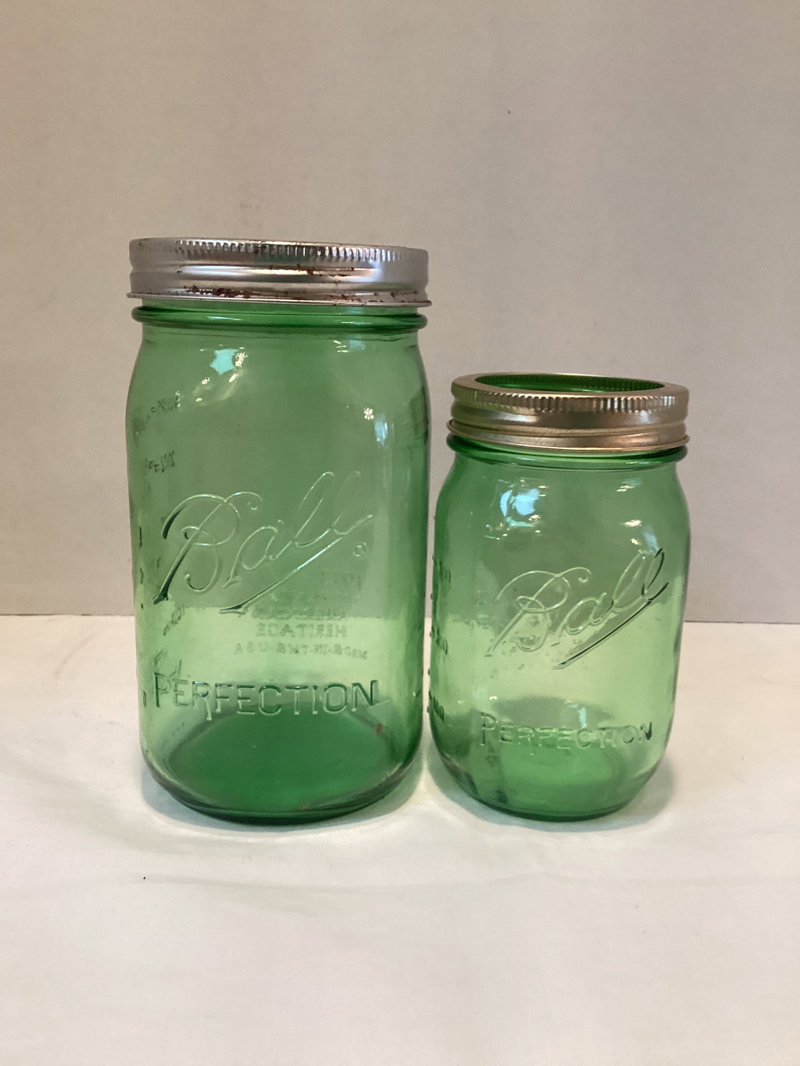 Green Glass Ball Mason Jars: .