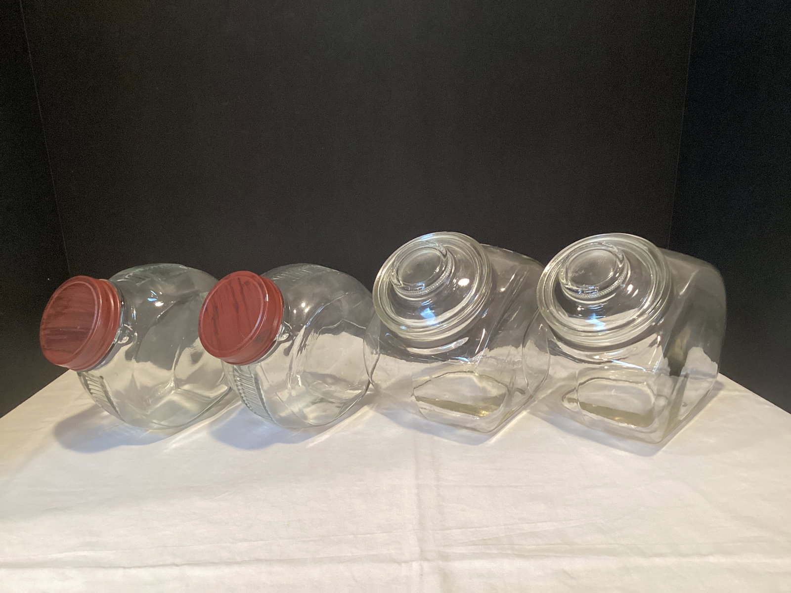 Glass Kitchen Storage Jars: .
