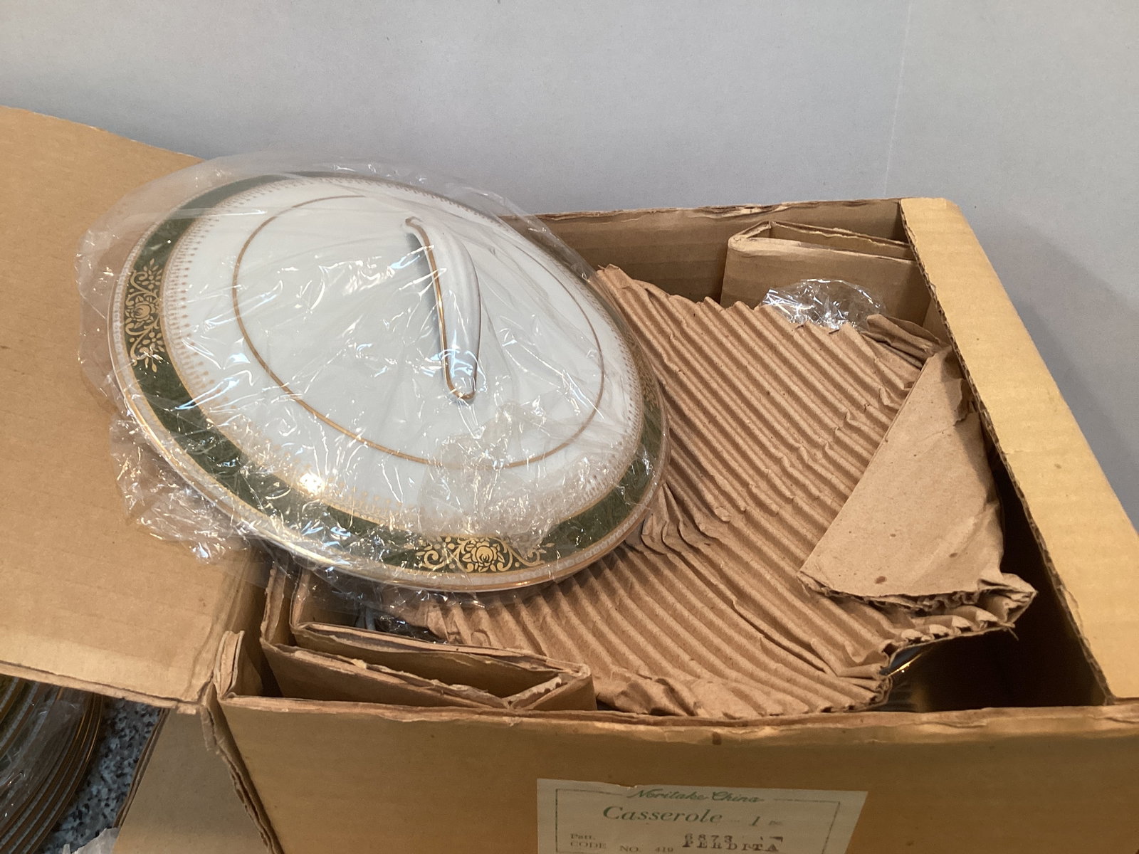 48 Pieces of Noritake Perdita China - 10