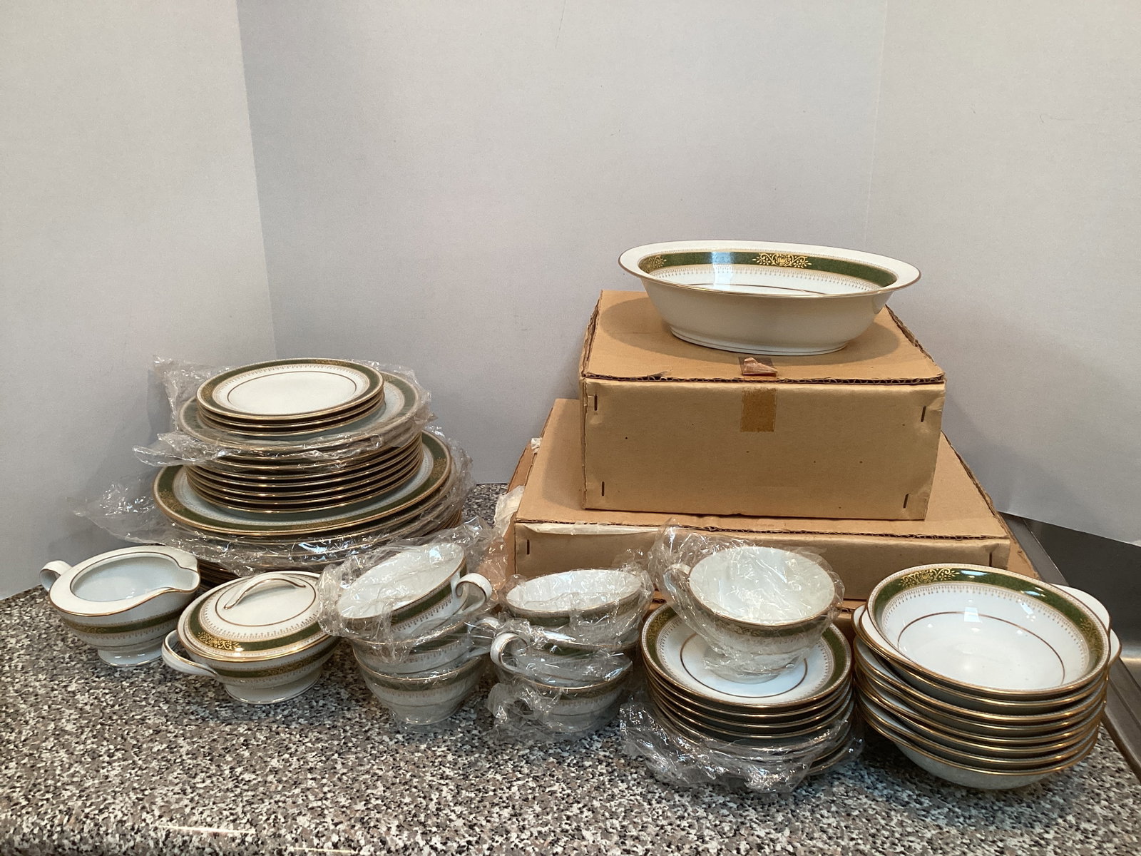 48 Pieces of Noritake Perdita China (1 of 12)