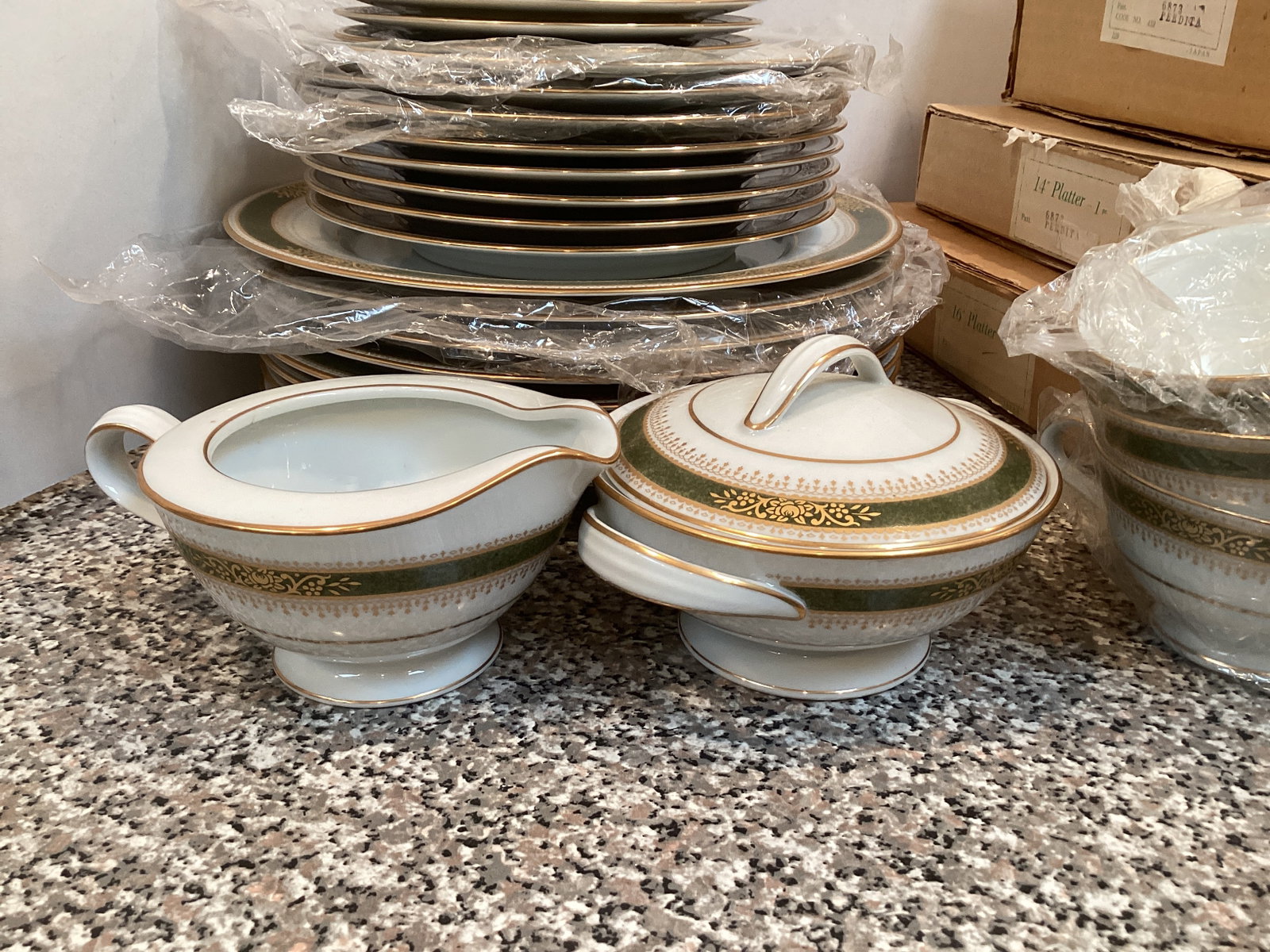 48 Pieces of Noritake Perdita China - 5