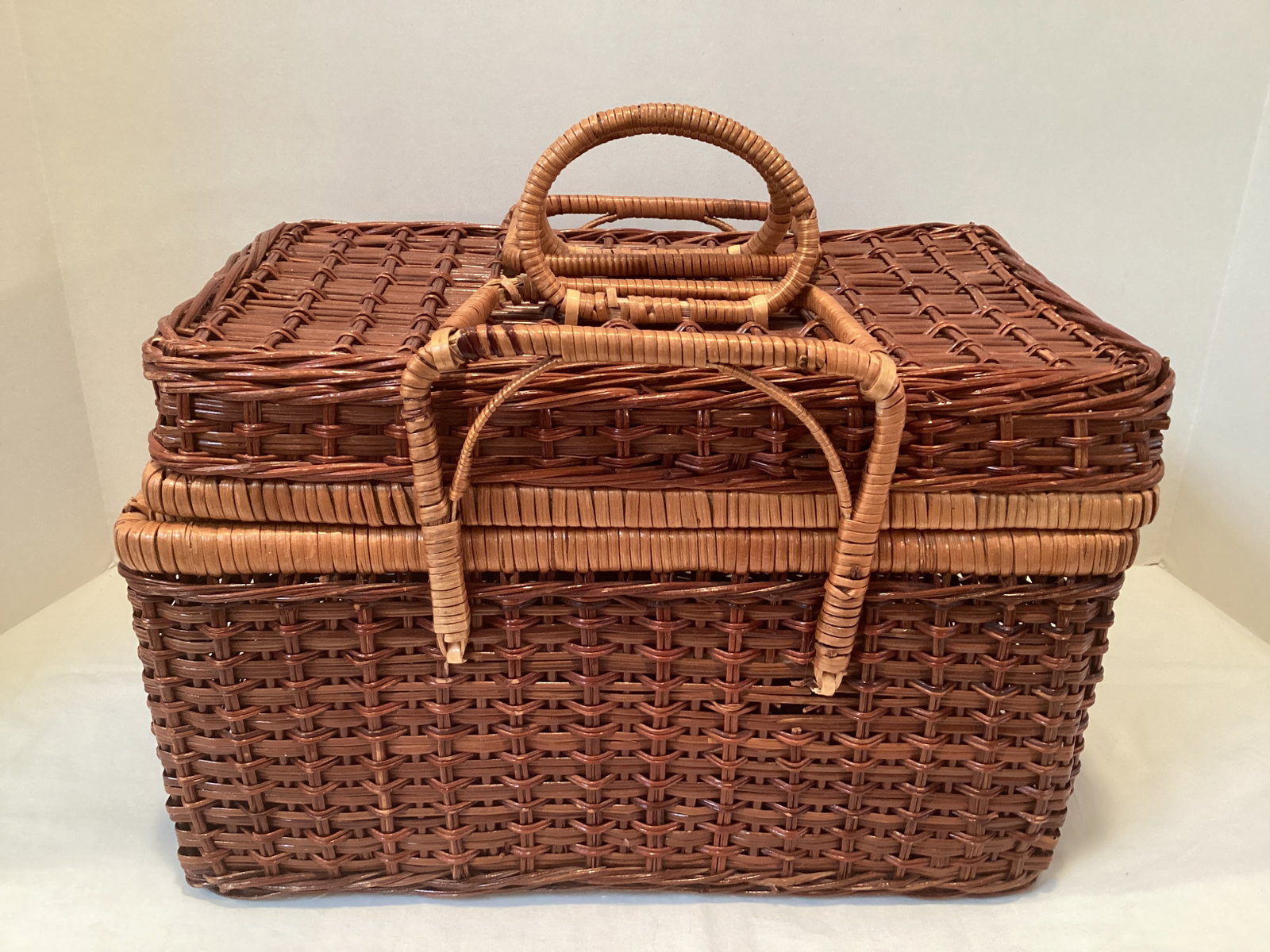 Picnic Basket: 14" x 9" x 10" h
