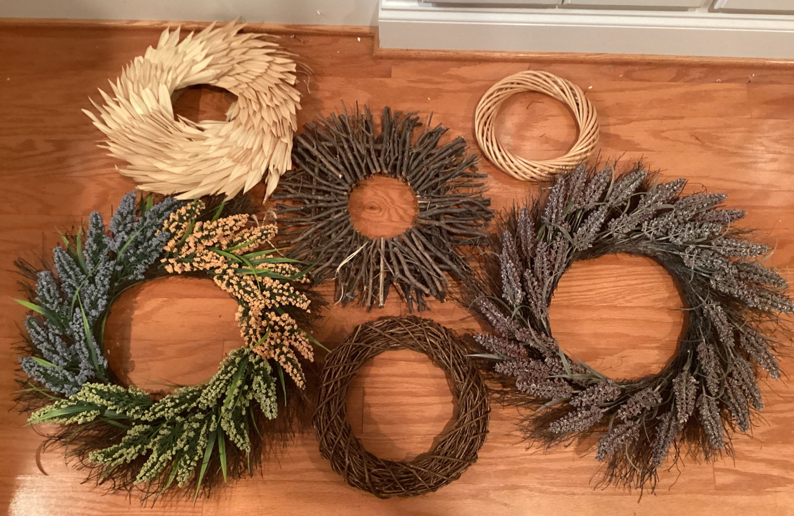 Wreaths: shipping unavailable for this lot