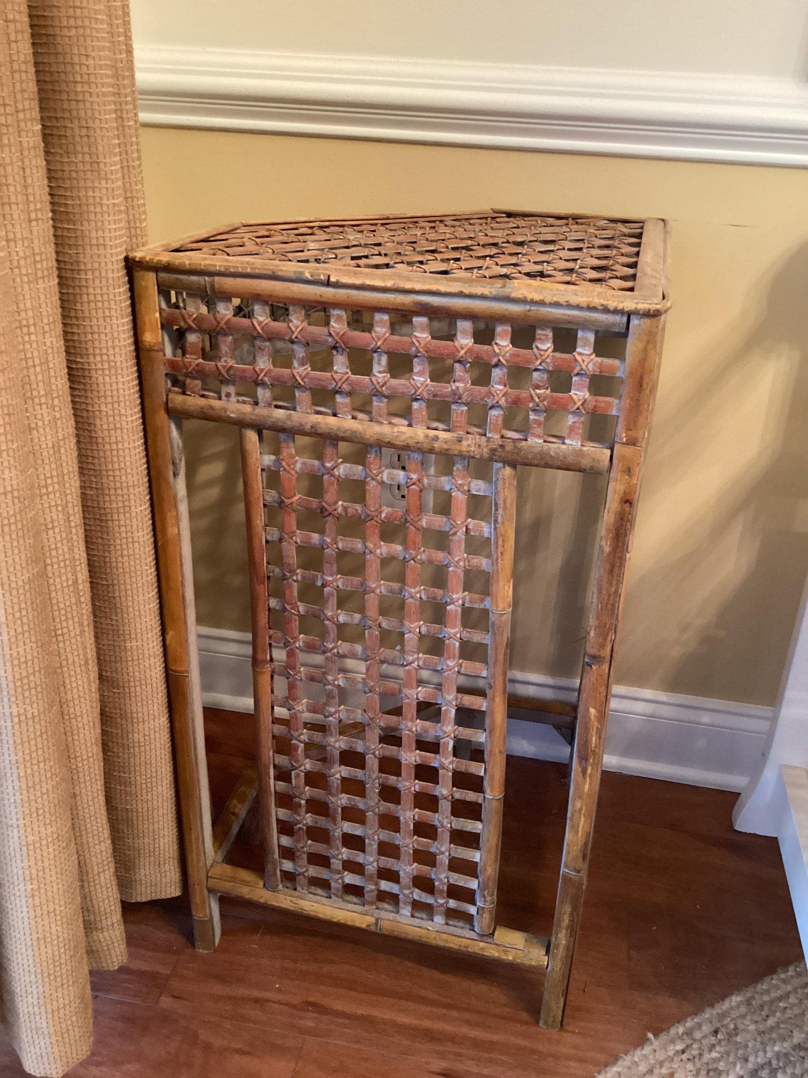 Bamboo Corner Table: 16" x 16" x 28 1/2" h, shipping unavailable for this lot