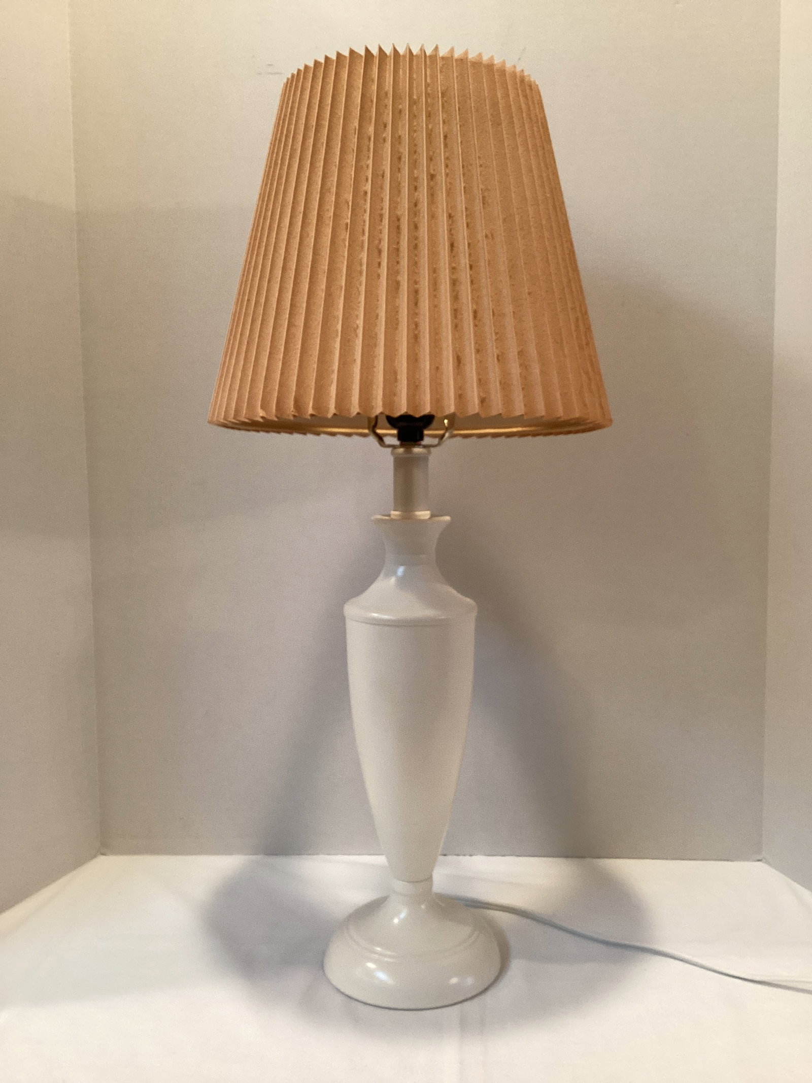 White Metal Table Lamp: 25" h, shipping unavailable for this lot