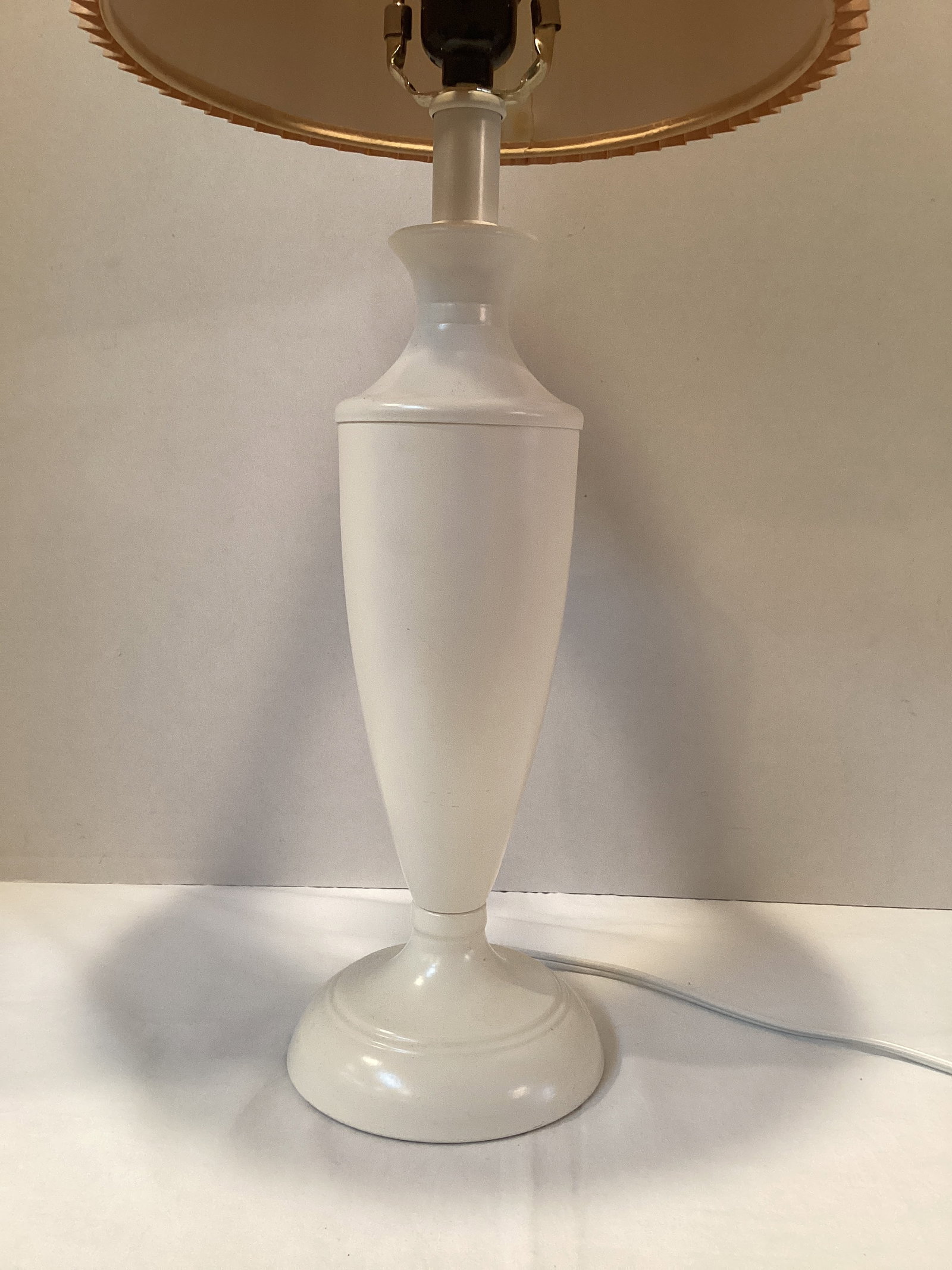 White Metal Table Lamp - 2