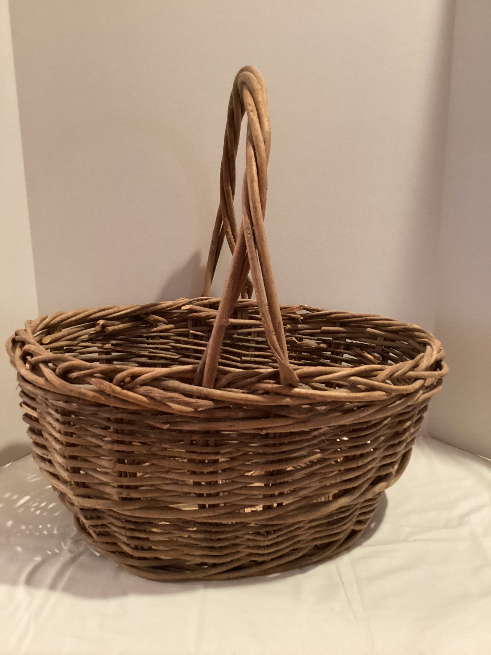Large Basket: 16" x 21" x 21" h, shipping unavailable for this lot