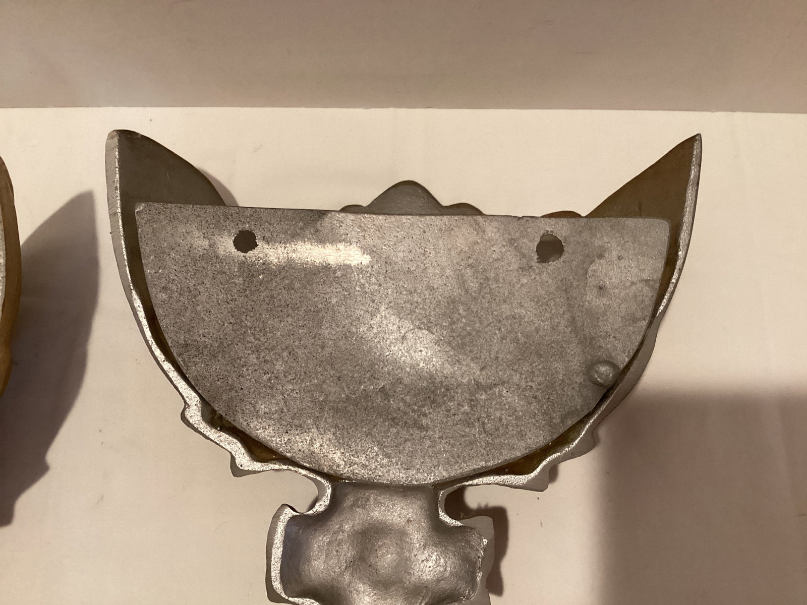 Two Metal Wall Pockets - 7
