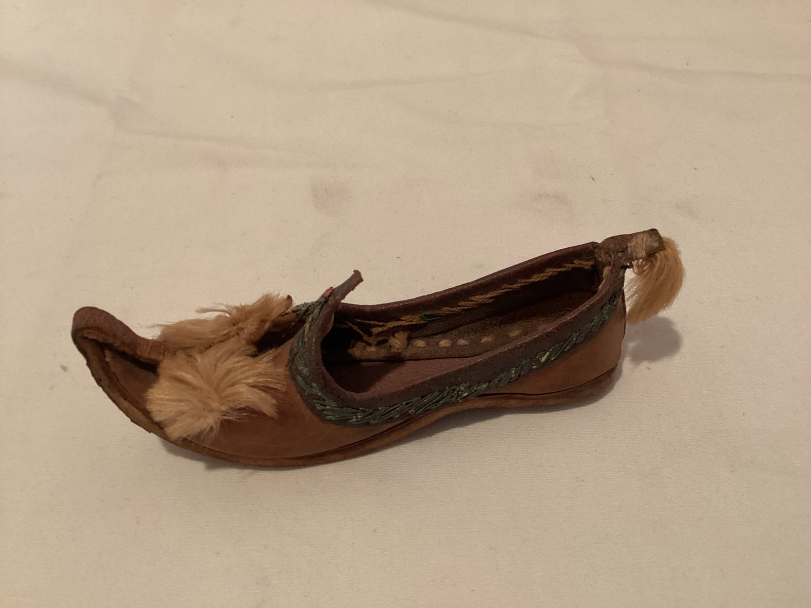 Vintage Miniature Leather Turkish Slipper: 5" L