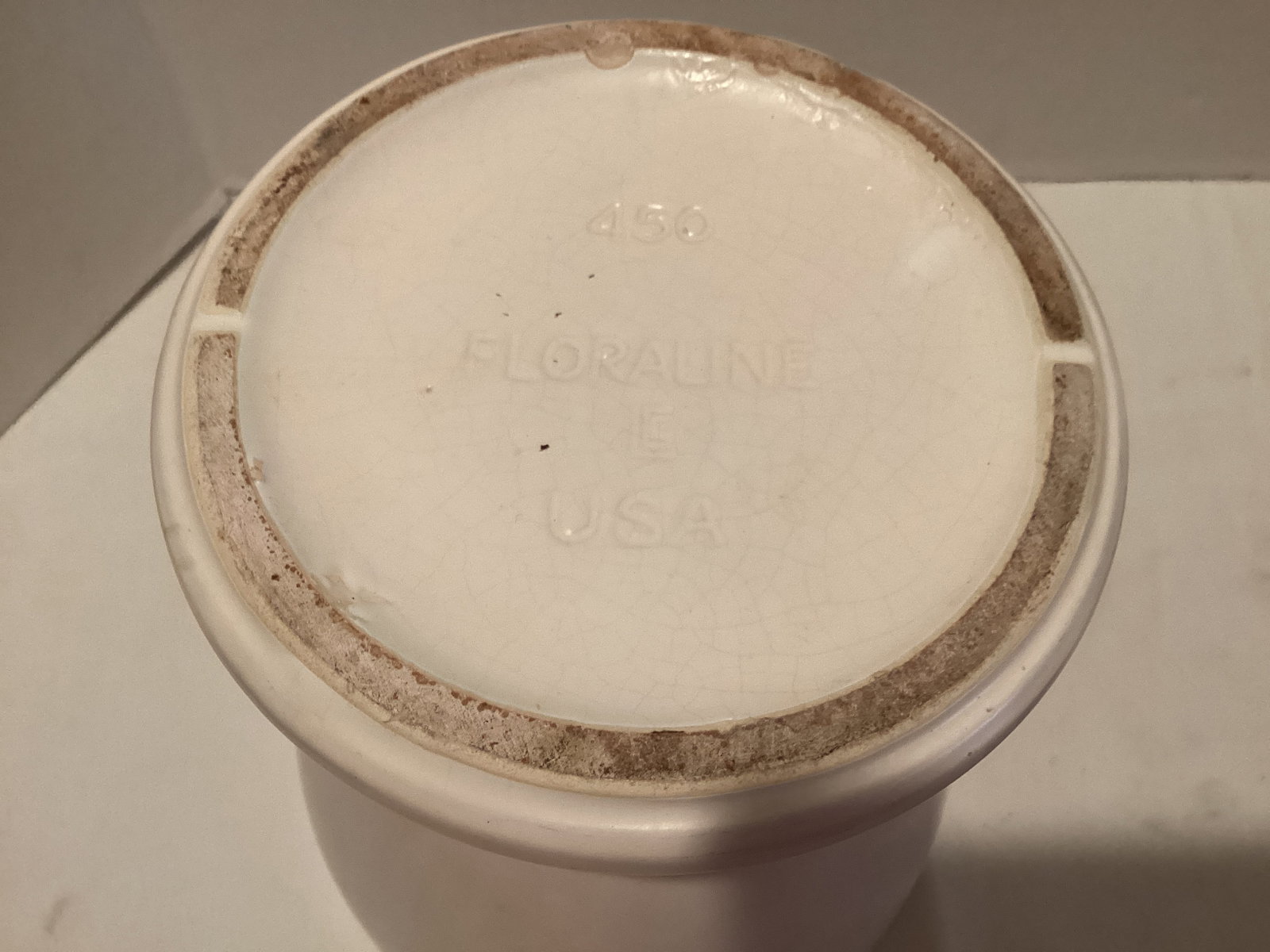 Pair of Floraline Pedestal Planters - 4