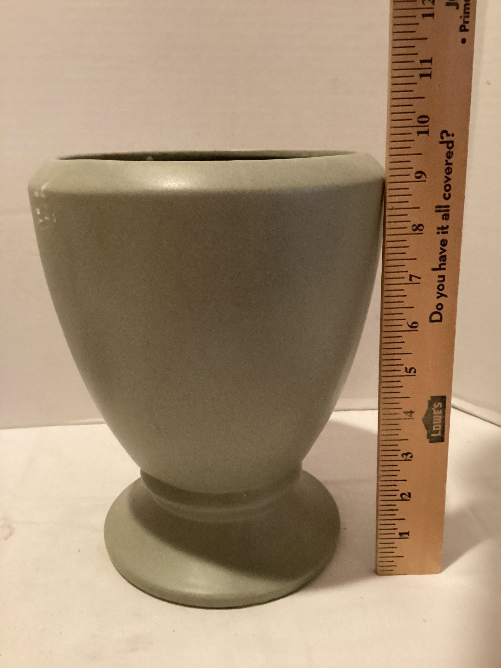 Pair of Floraline Pedestal Planters - 5