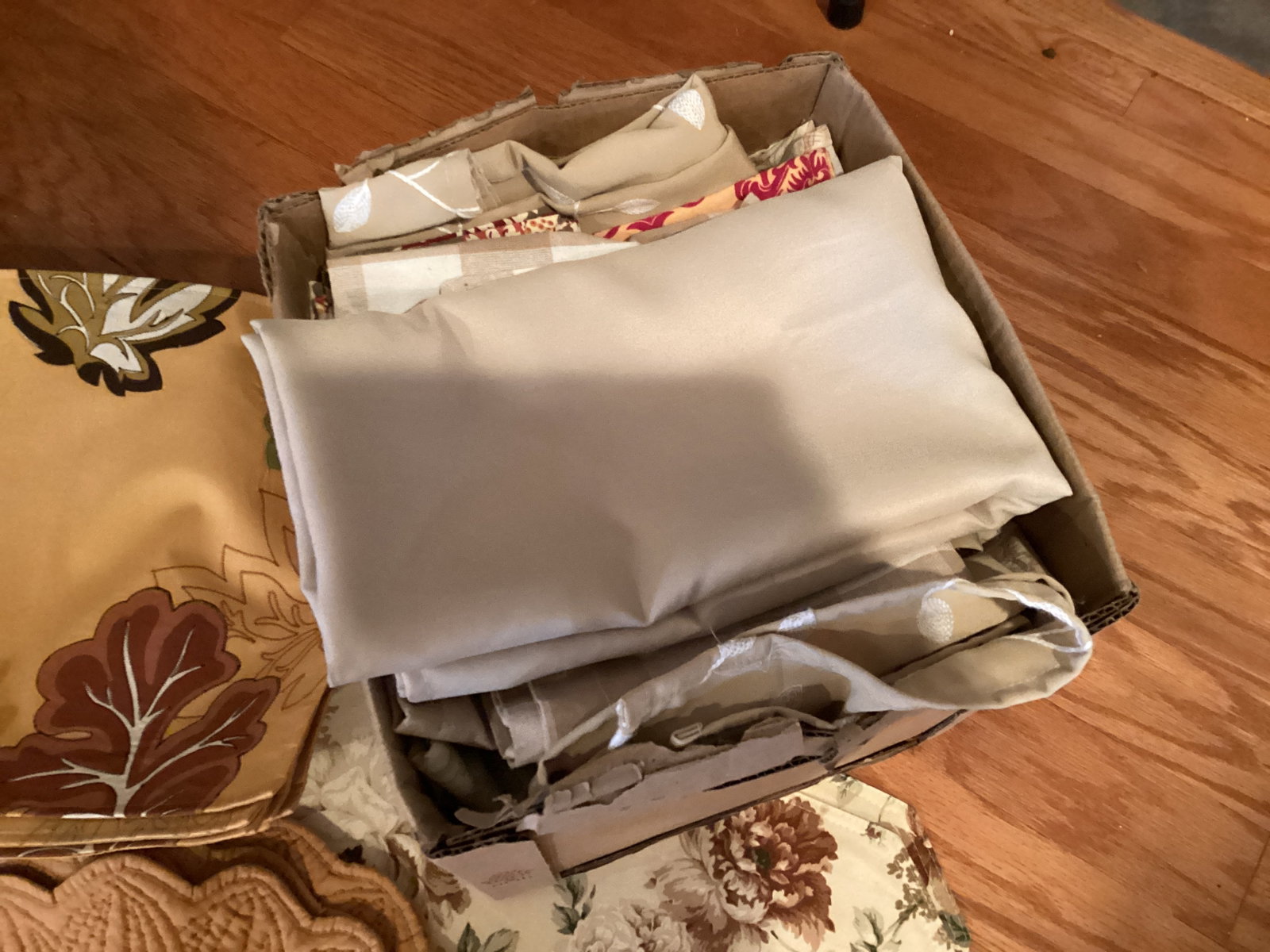 Placemats and Napkins - 4