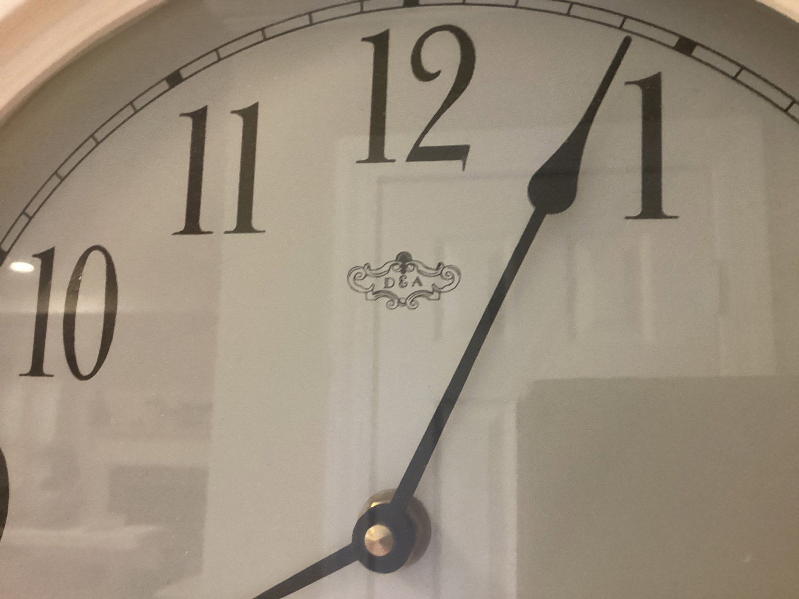 Quartz Clock with Storage - 3
