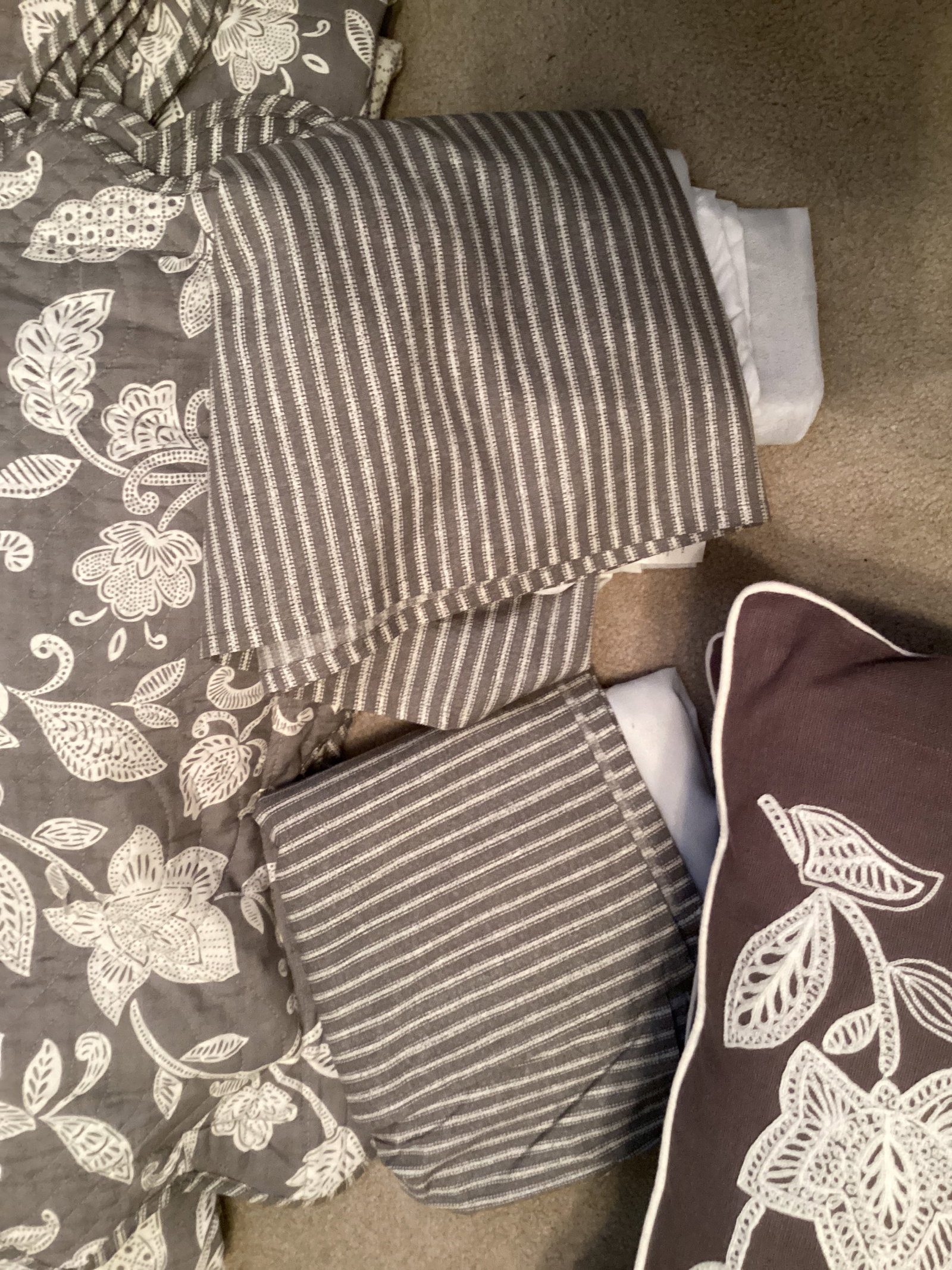 Two Waverly Twin Size Quilt Bedding Sets - 4