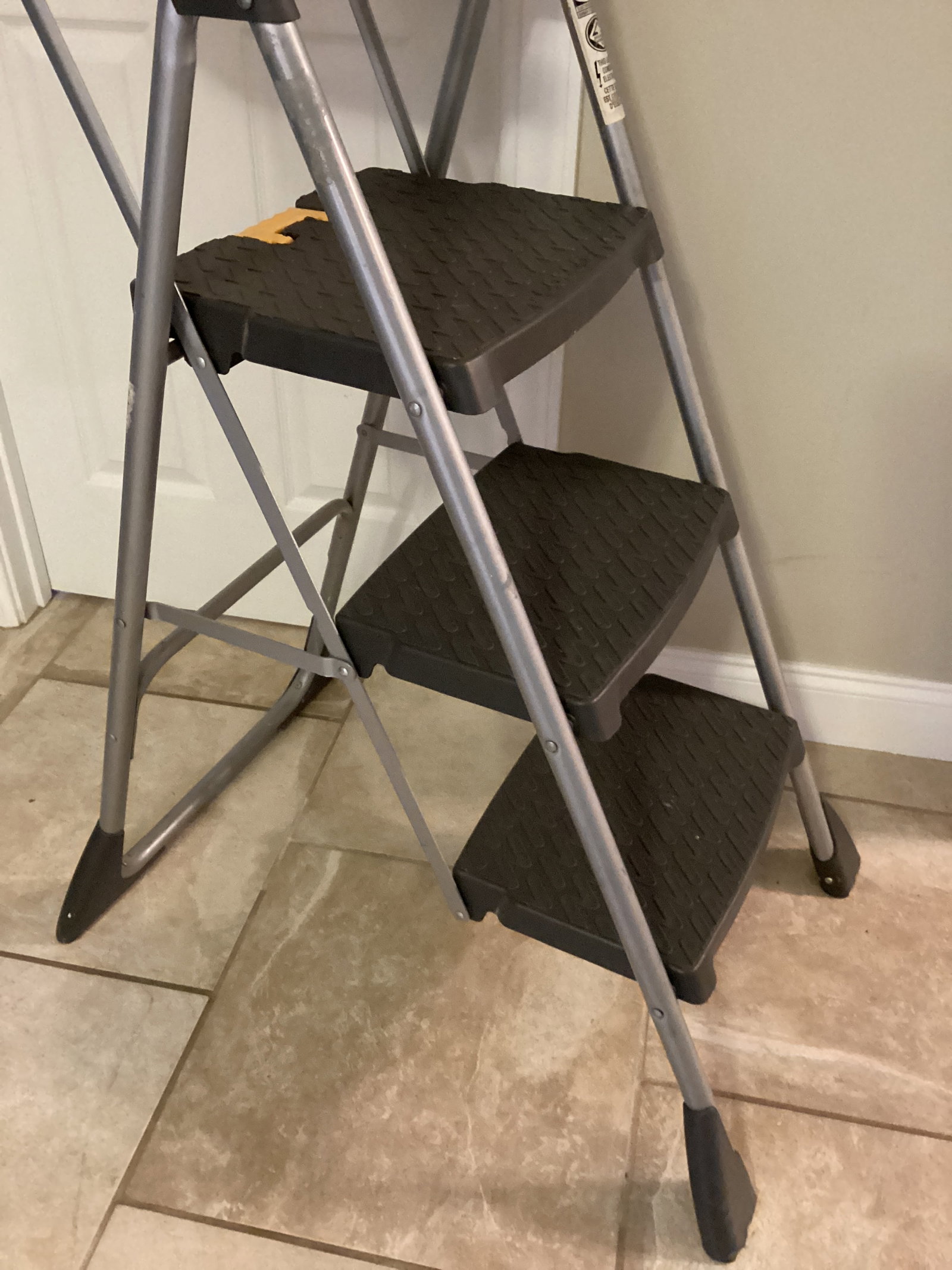Cosco Step Ladder - 4