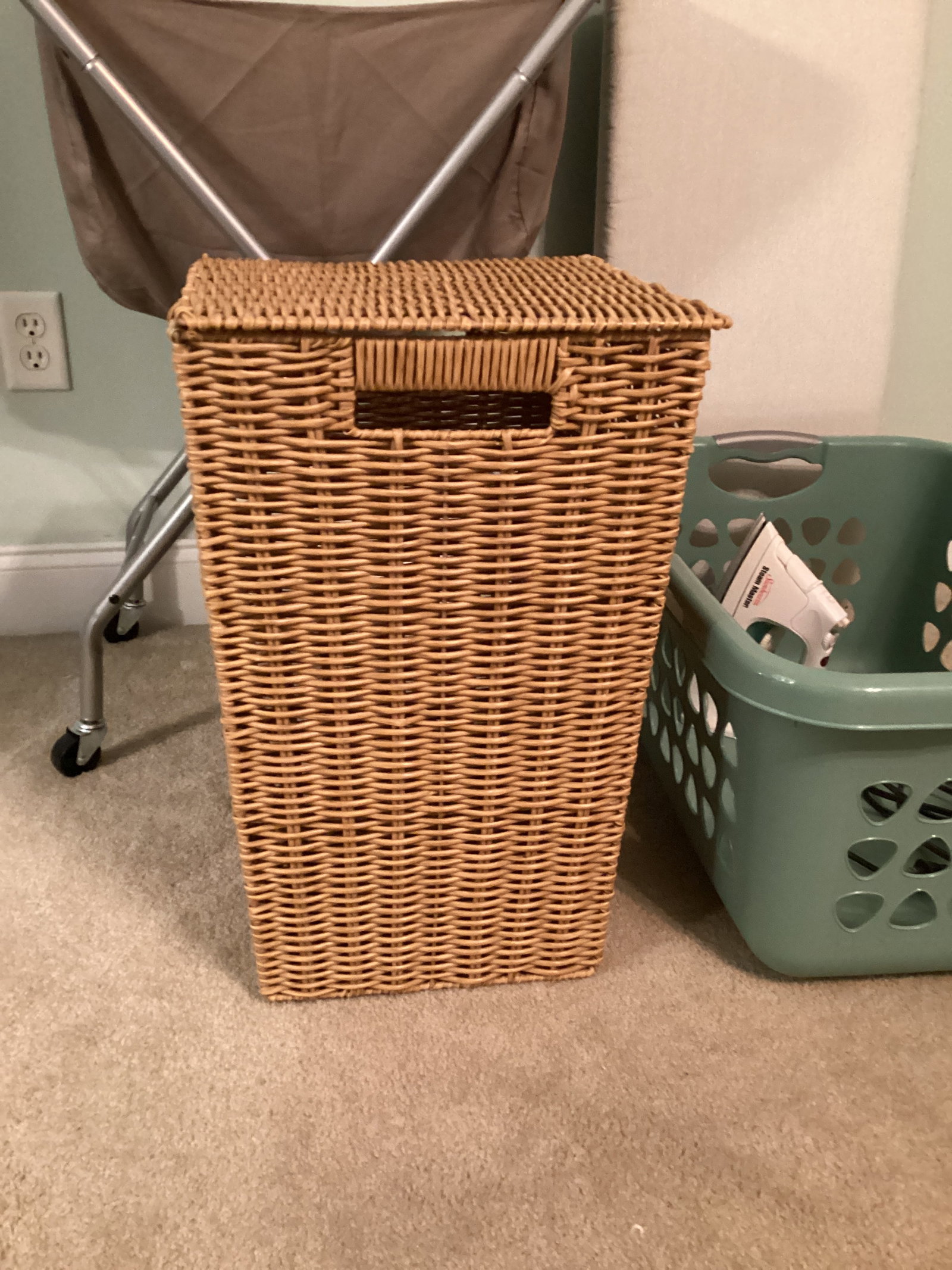 Laundry Hamper on Wheels, Hamper, Laundry Basket, Ironing Board and Iron - 2