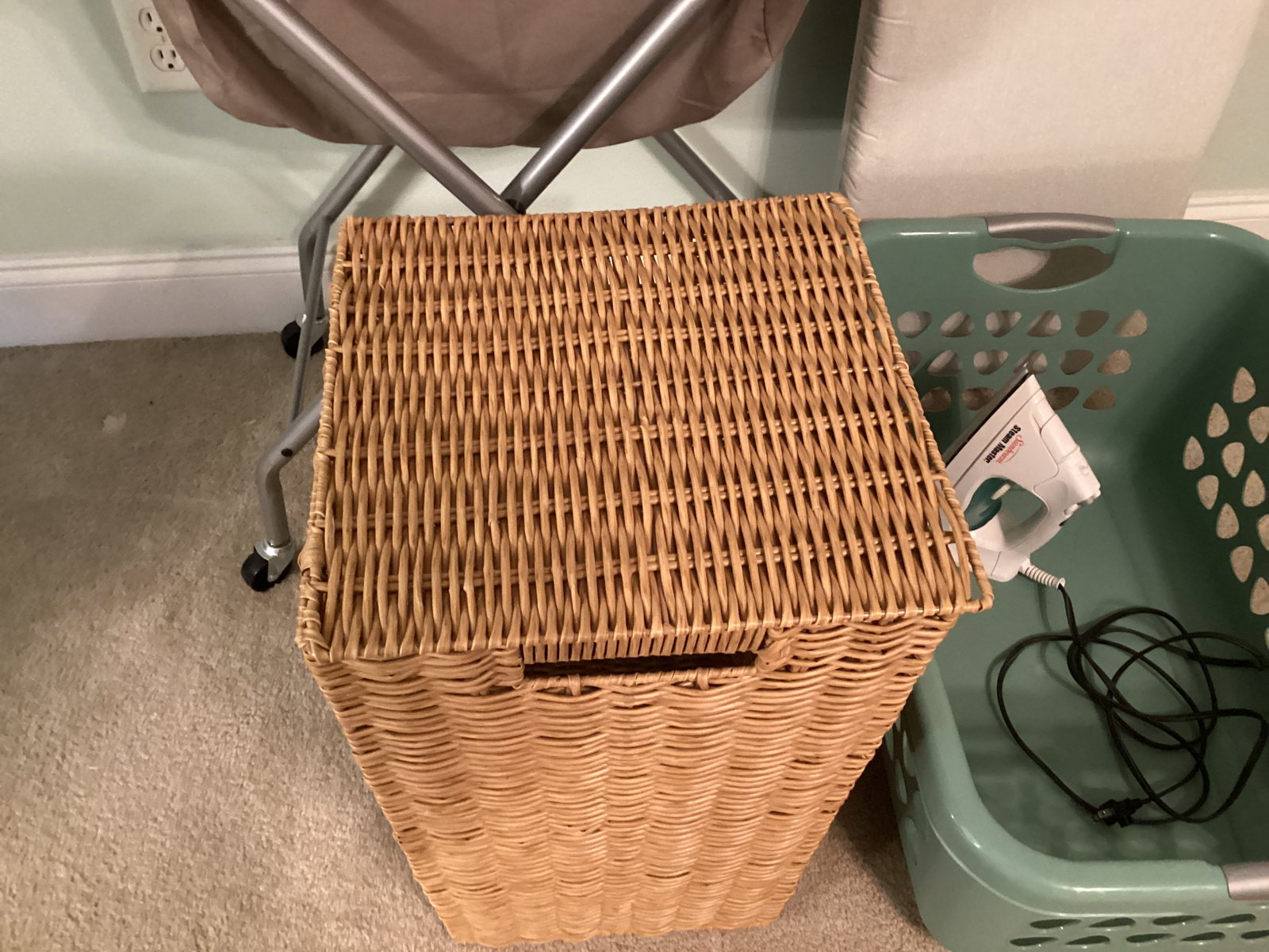Laundry Hamper on Wheels, Hamper, Laundry Basket, Ironing Board and Iron - 3