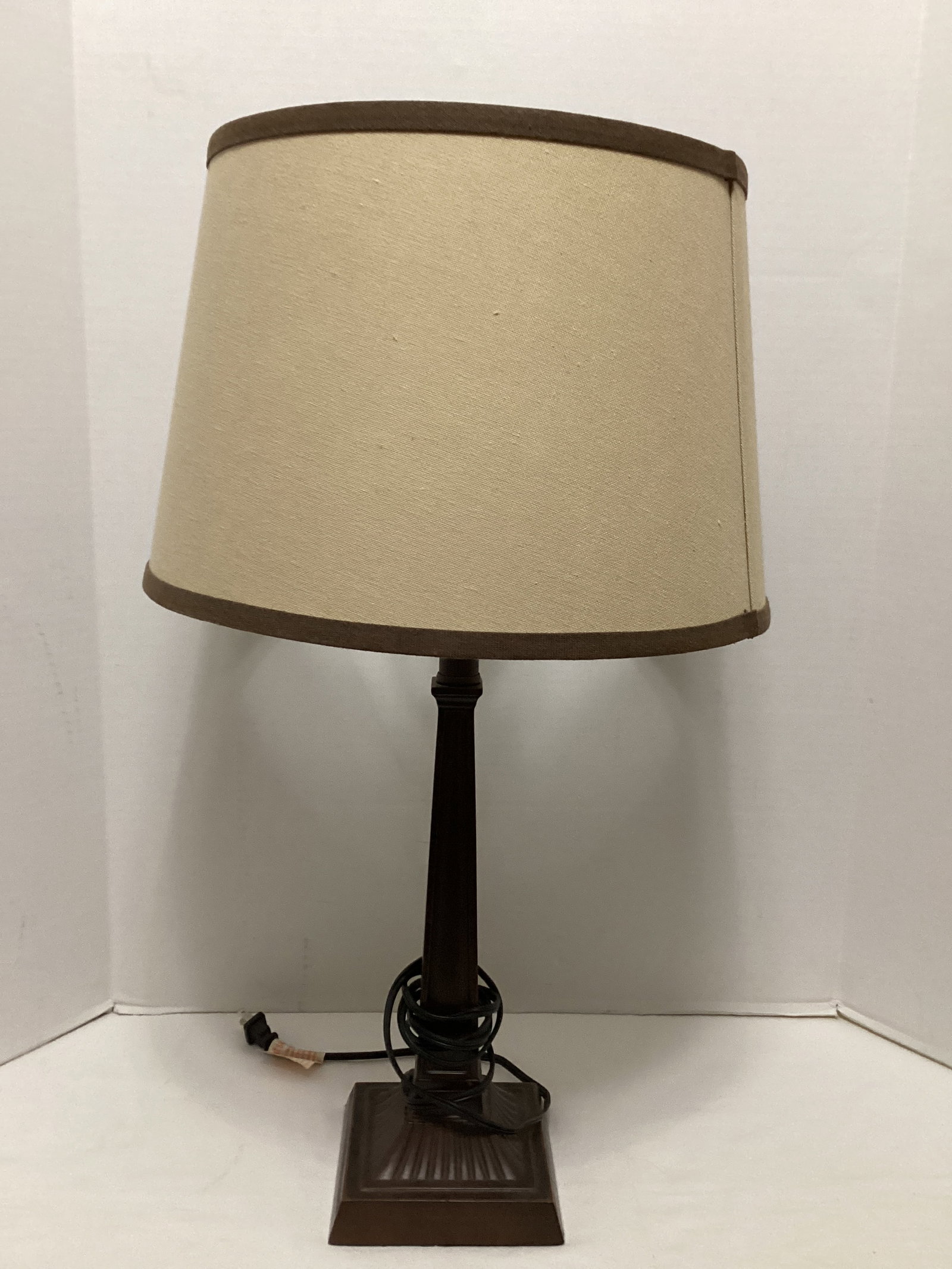 Metal Table Lamp: 26" h, spot on shade, shipping unavailable for this lot