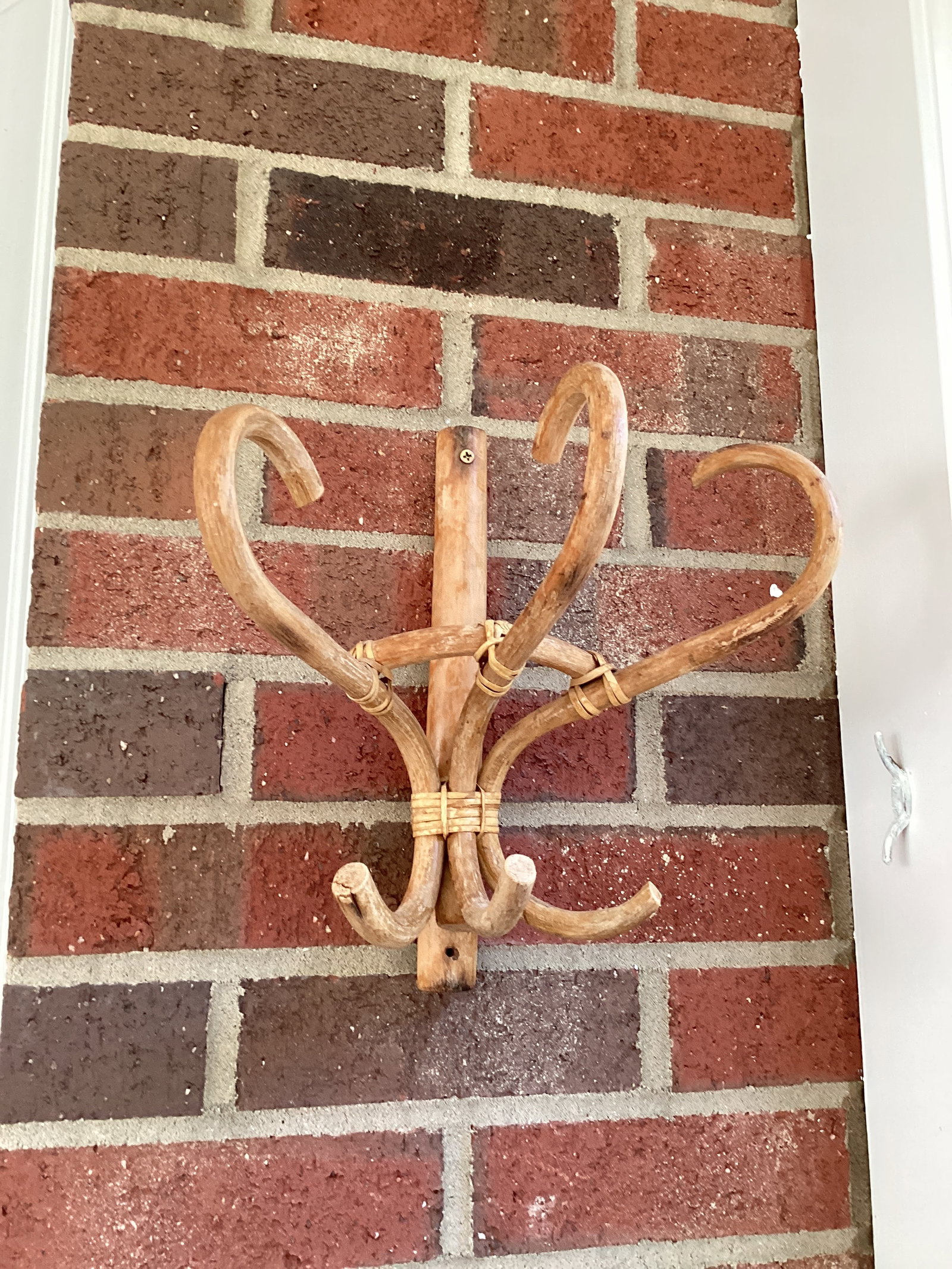 Wood Three Hook Coat Hanger: .