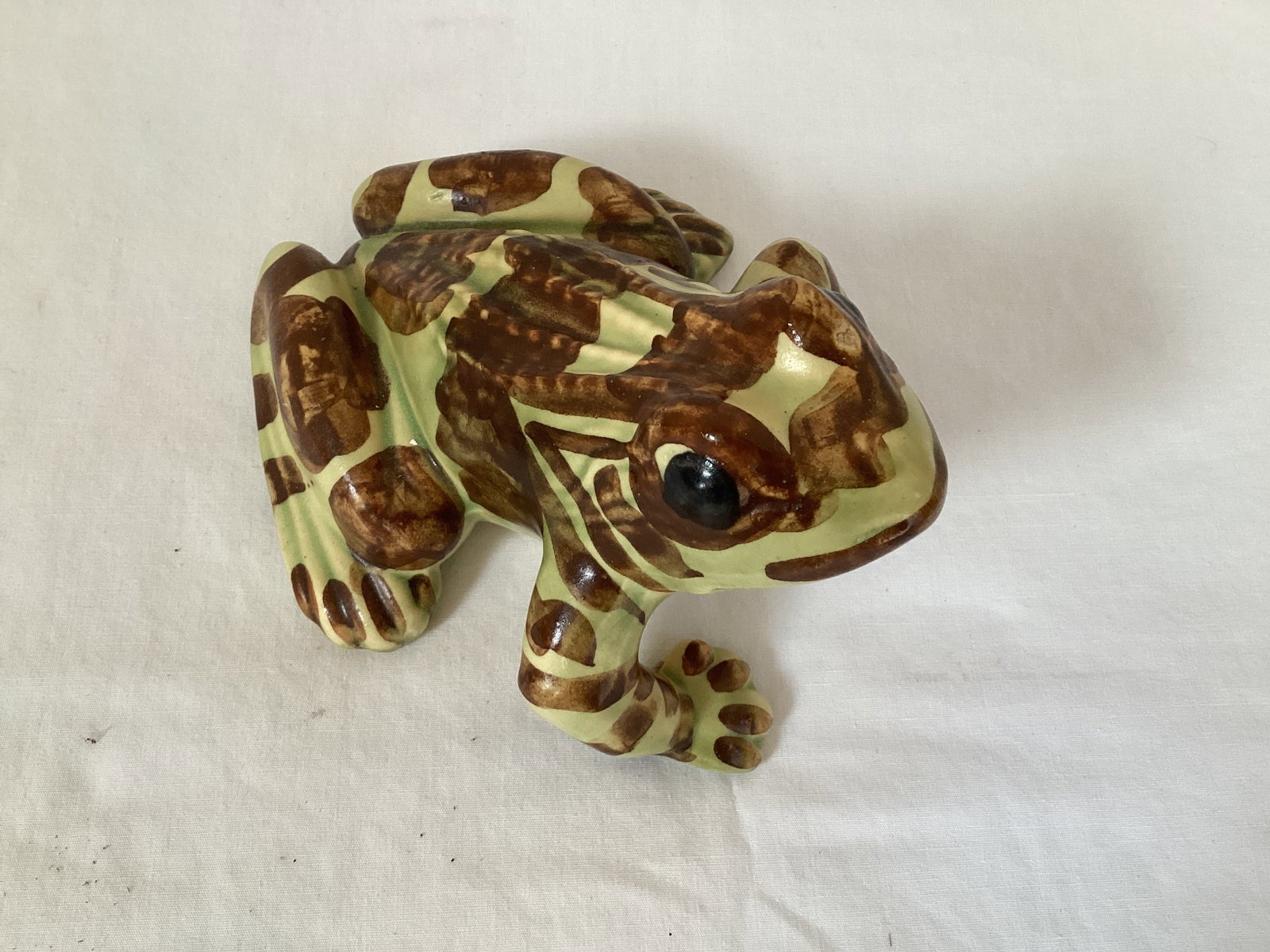 Frog Planters and Figure - 9