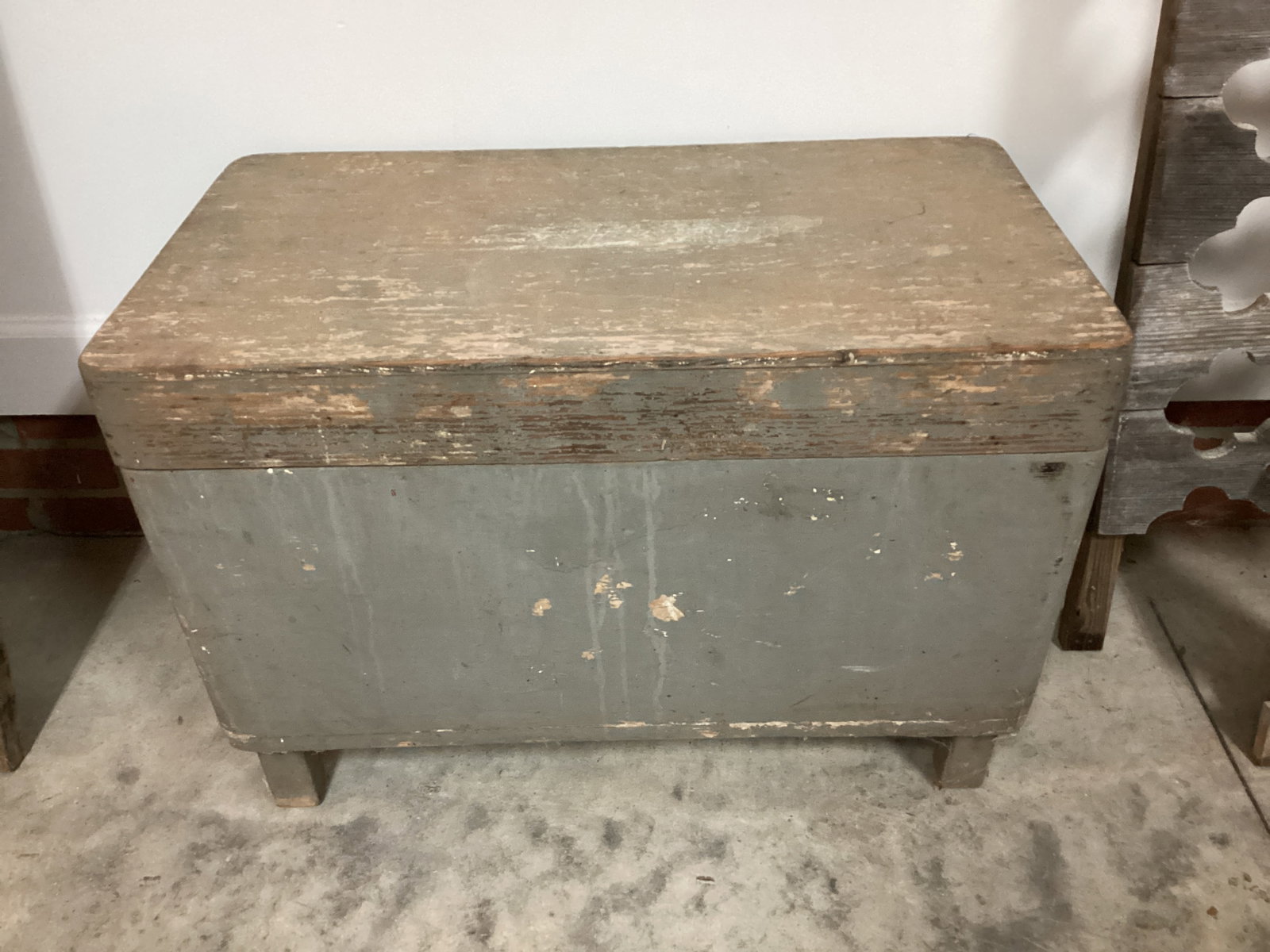 Antique Painted Wood Chest: 27 1/2" w x 15 1/2" d x 18 1/2" h, weathered, shipping unavailable for this lot