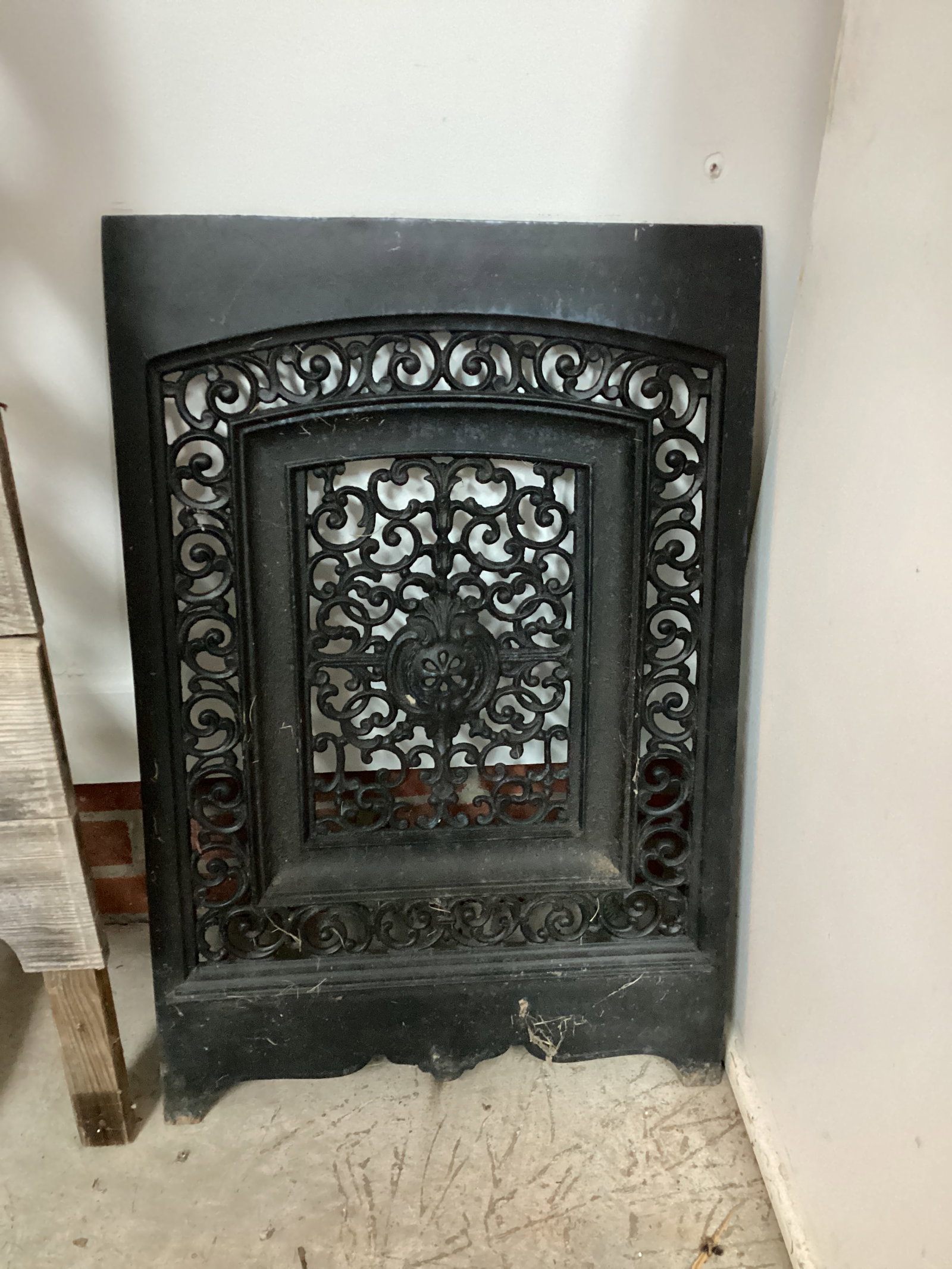 Cast Iron Fireplace Cover: 18" w x 27 1/2" h, shipping unavailable for this lot
