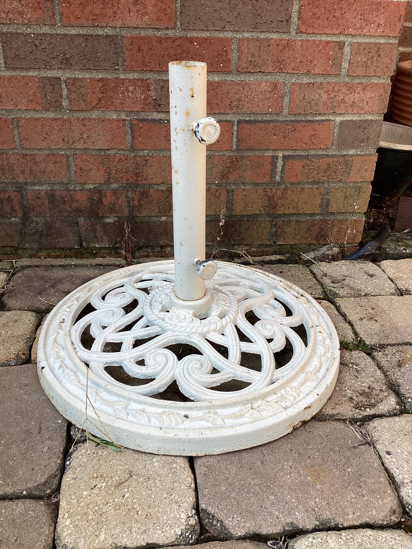 Cast Iron Umbrella Stand: shipping unavailable for this lot
