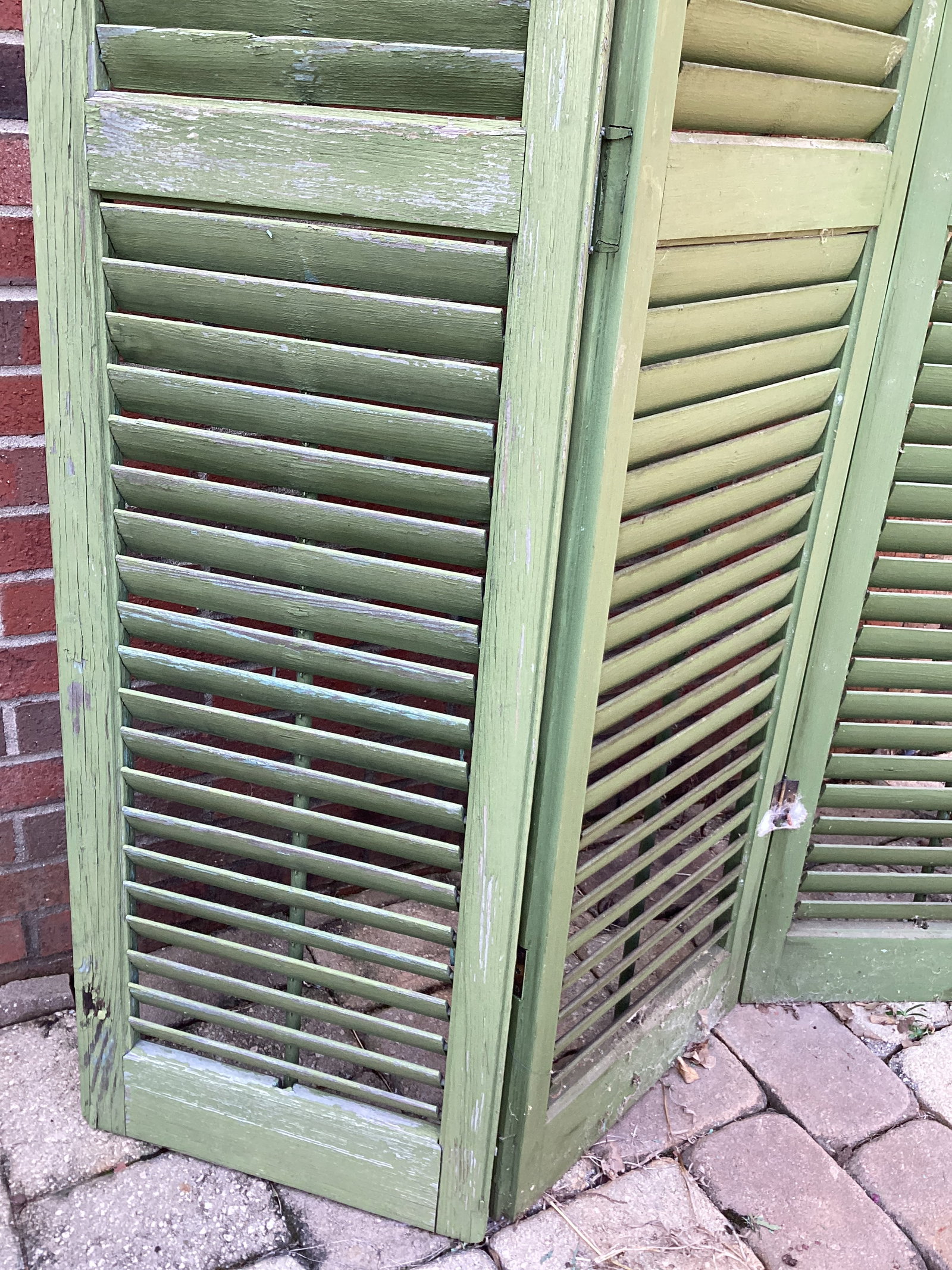 Four Panel Cypress Wood Shutter Screen - 3