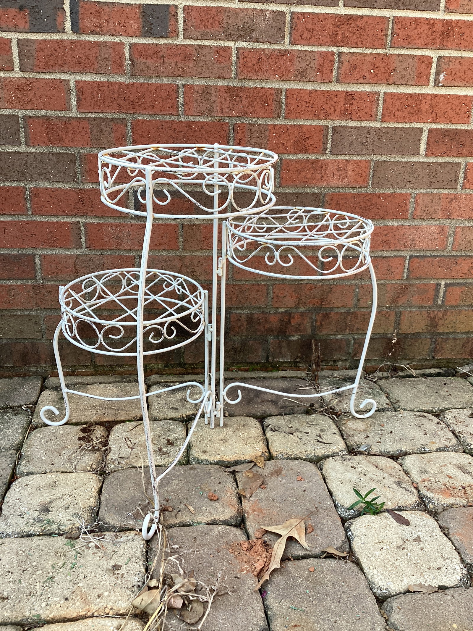 Three Tier Metal Plant Stand: 21" h, shipping unavailable for this lot