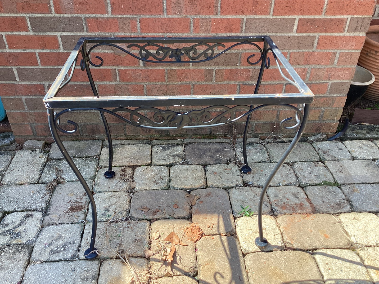 Metal Outdoor Table - No Glass: 24 1/4" x 16 1/2" x 22" h, shipping unavailable for this lot